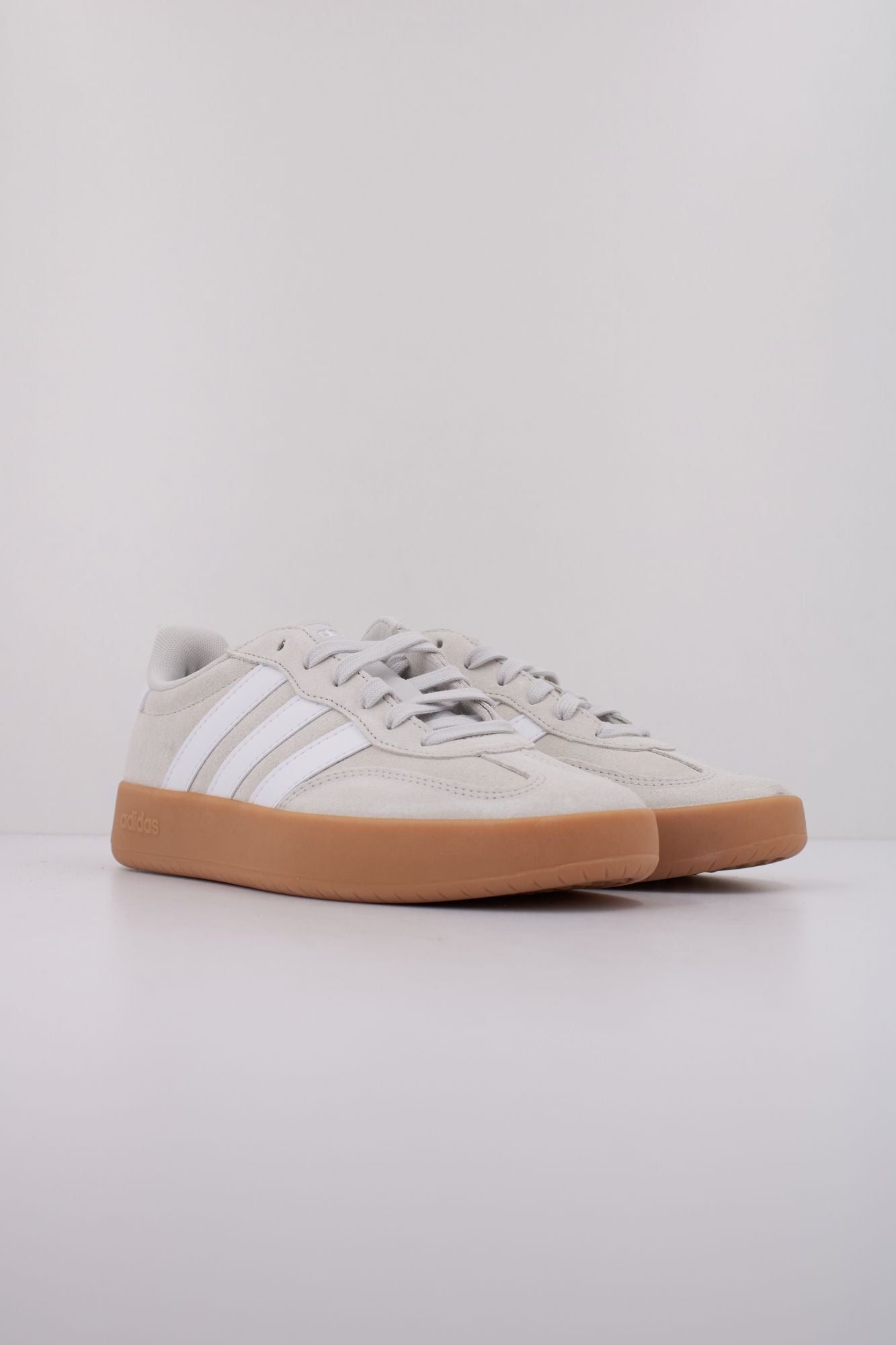 ADIDAS BARREDA en color BEIS (2)