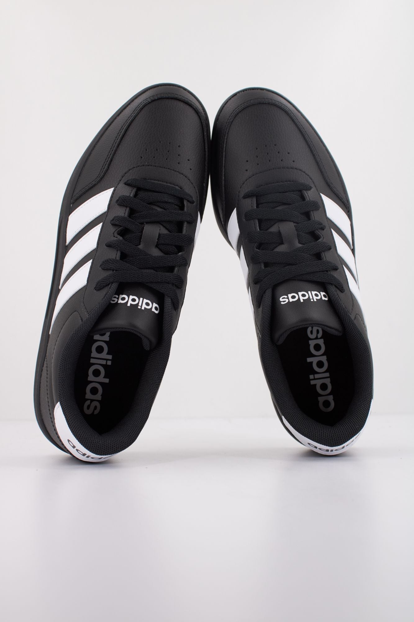ADIDAS BREAKNET 3.0 en color NEGRO (3)
