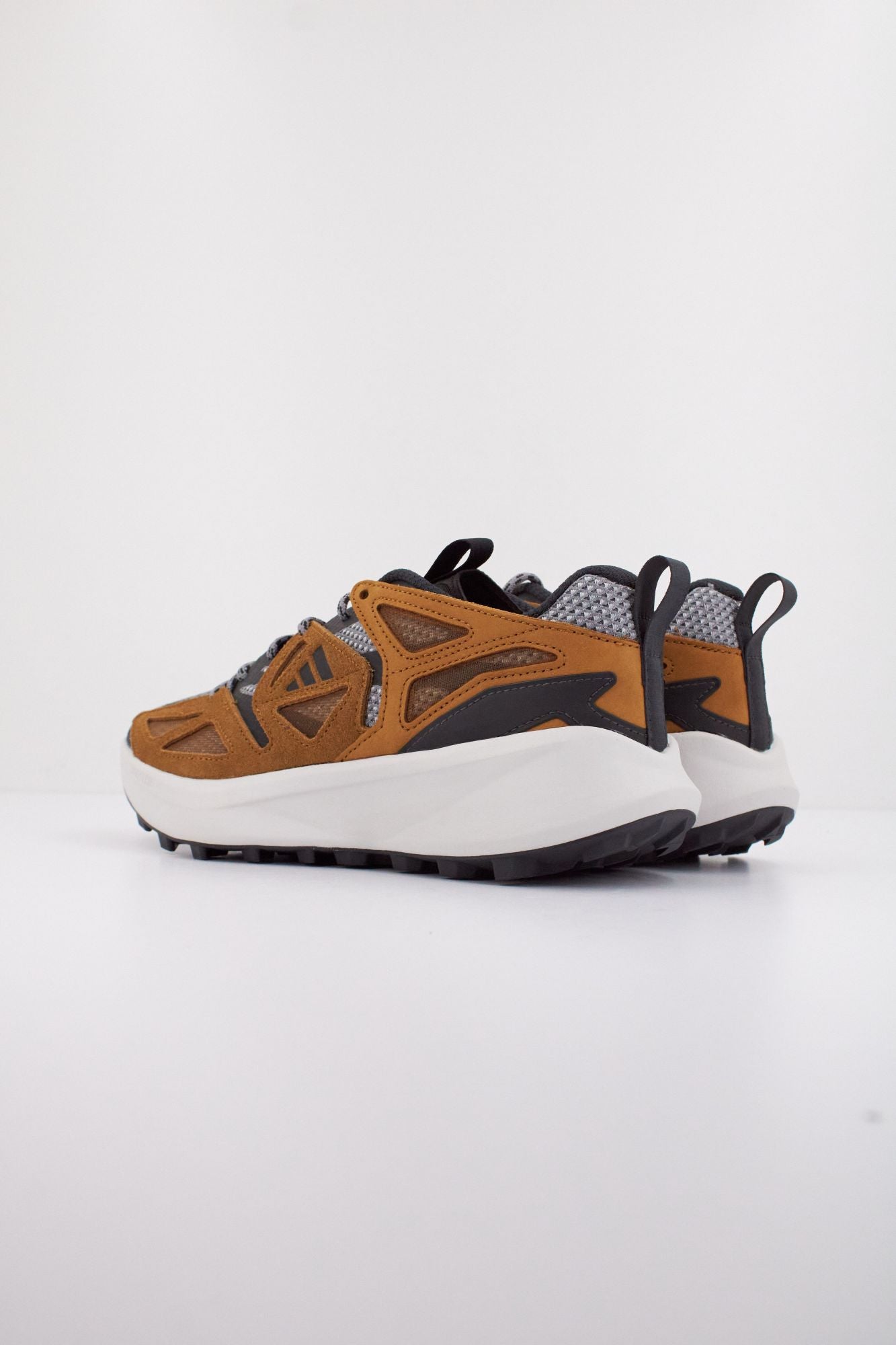 ADIDAS KANTAI TRAIL en color GRIS (5)
