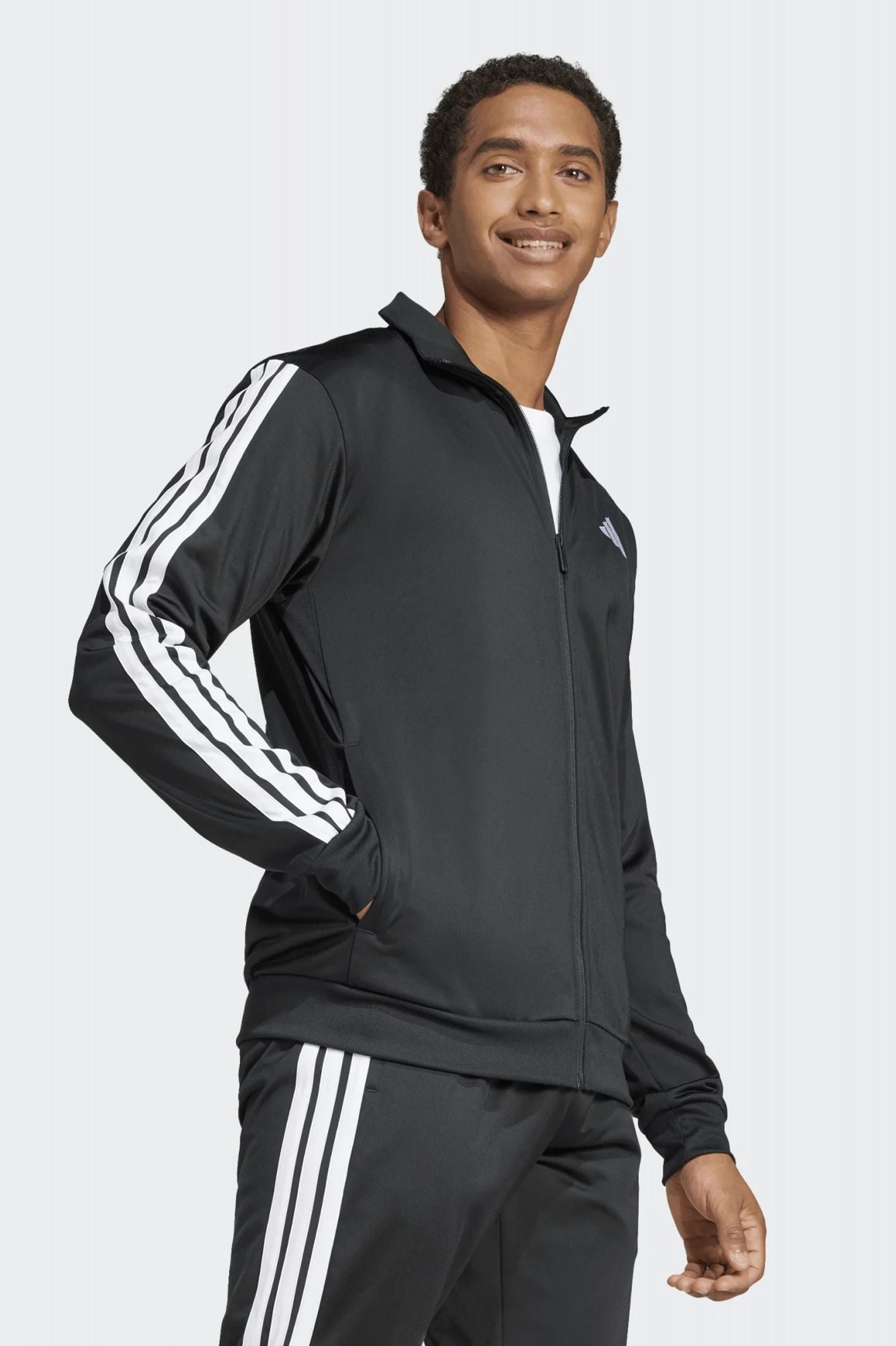 ADIDAS M 3S TR TT en color NEGRO (4)
