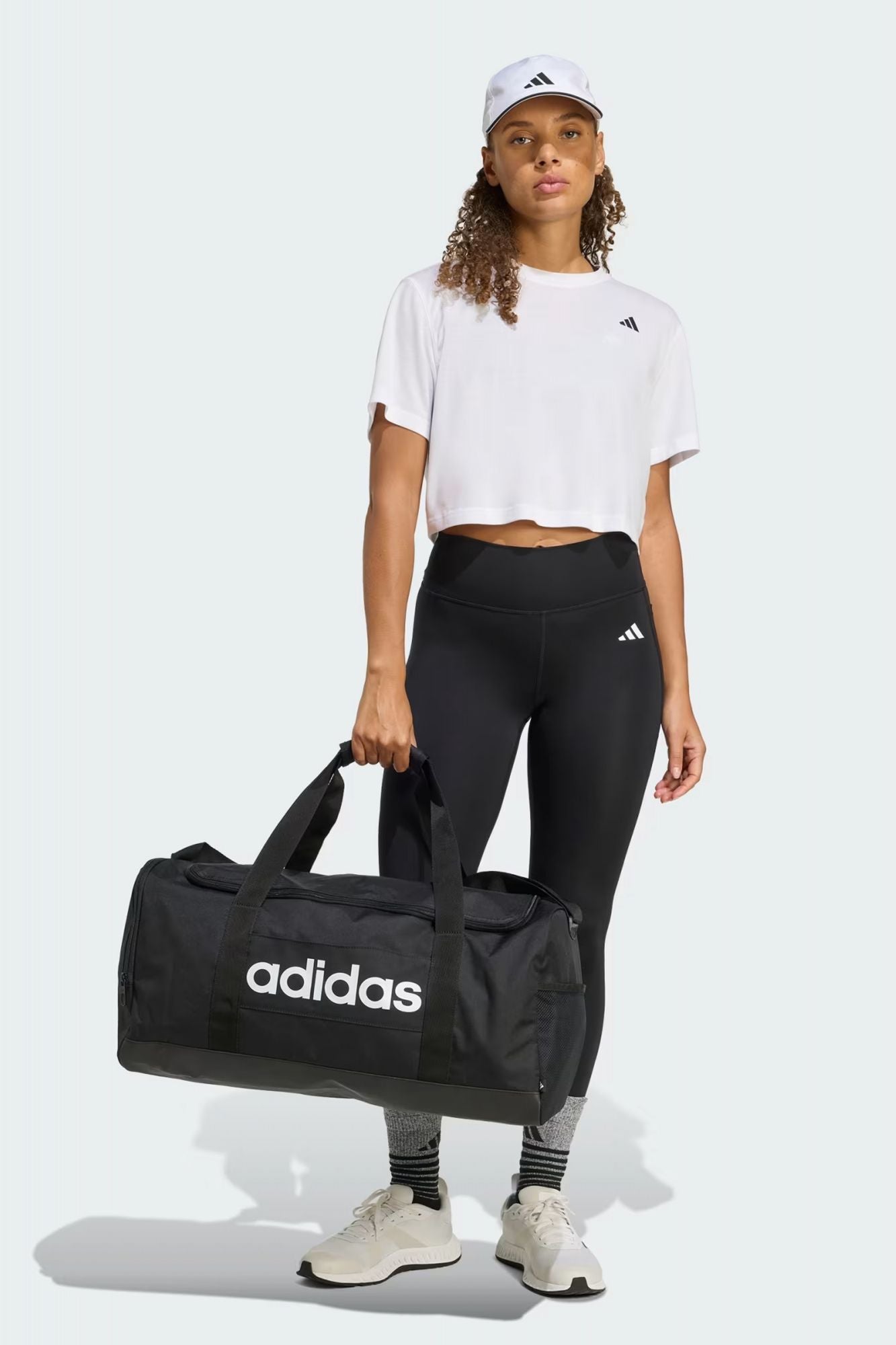 ADIDAS LINEAR DUFFEL M en color NEGRO (4)