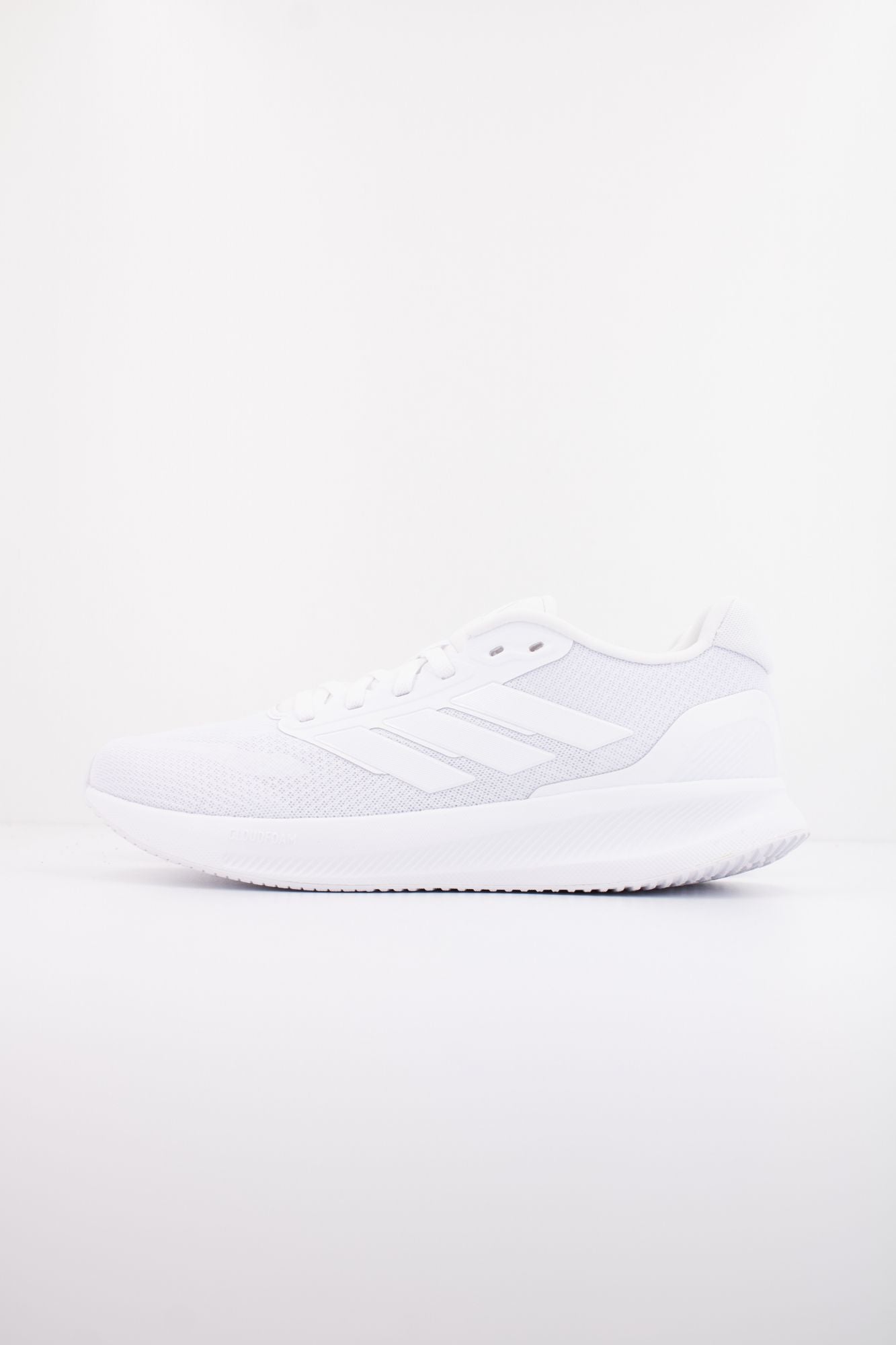 ADIDAS RUNFALCON 5 en color BLANCO (1)