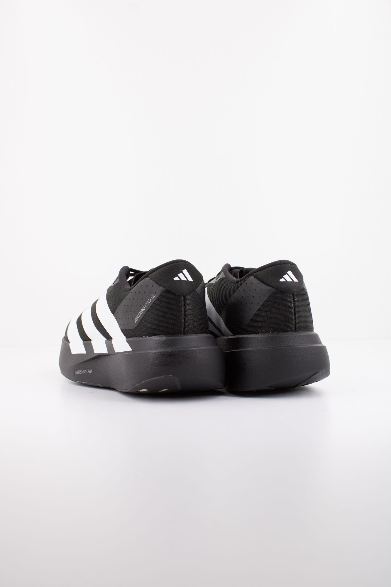 ADIDAS ADIZERO EVO SL M en color NEGRO (3)