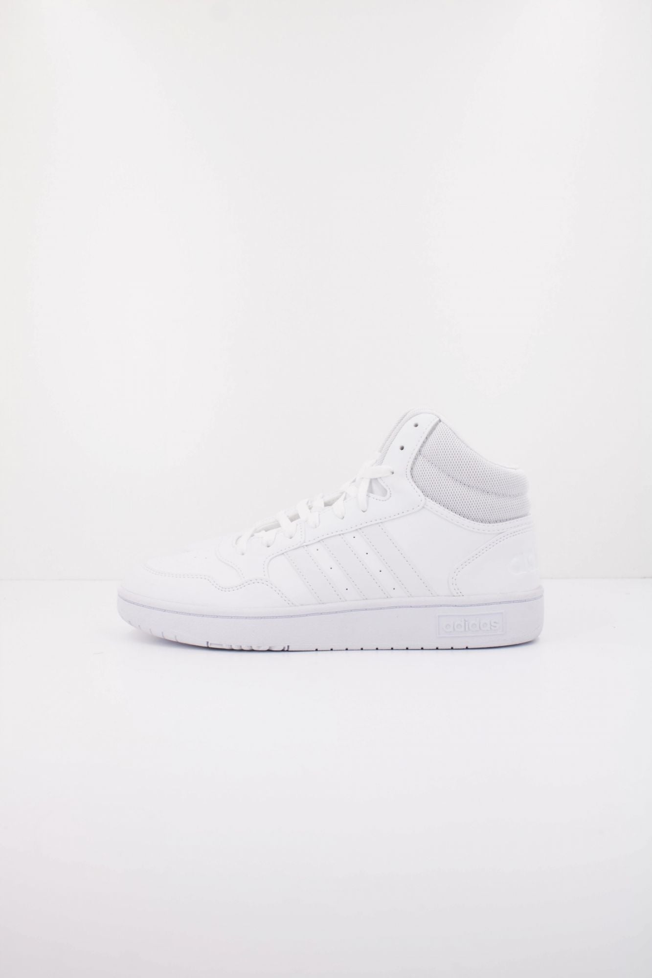 ADIDAS HOOPS 3.0 MID en color BLANCO (1)