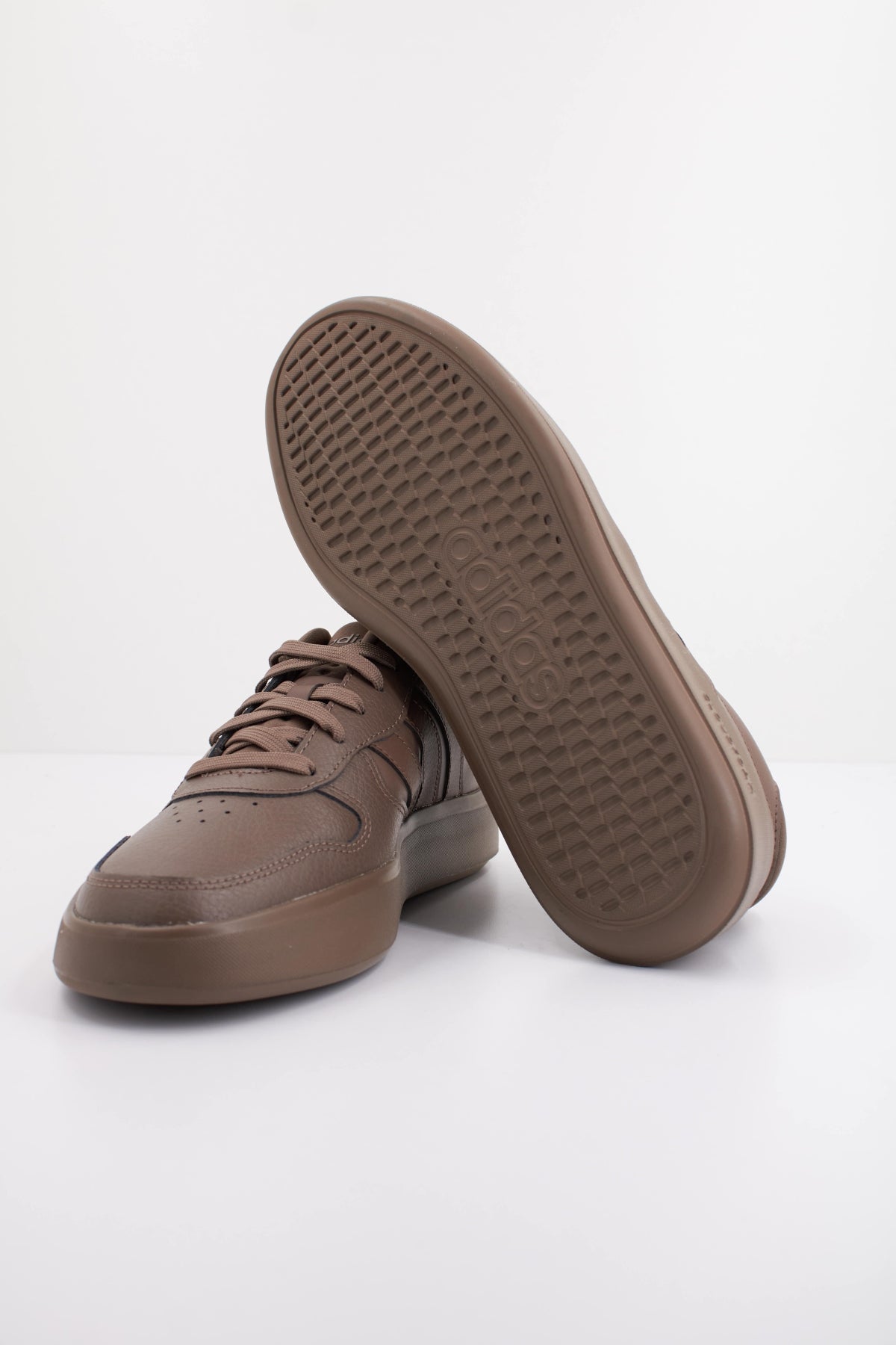 ADIDAS LITECOURT en color MARRON (5)