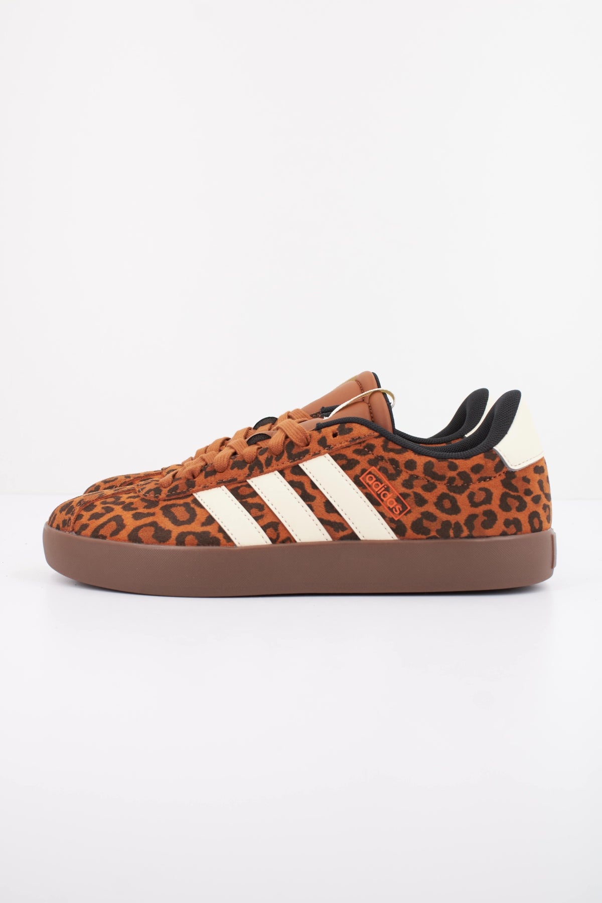 ADIDAS VL COURT 3.0 en color ANIMAL PRINT (1)