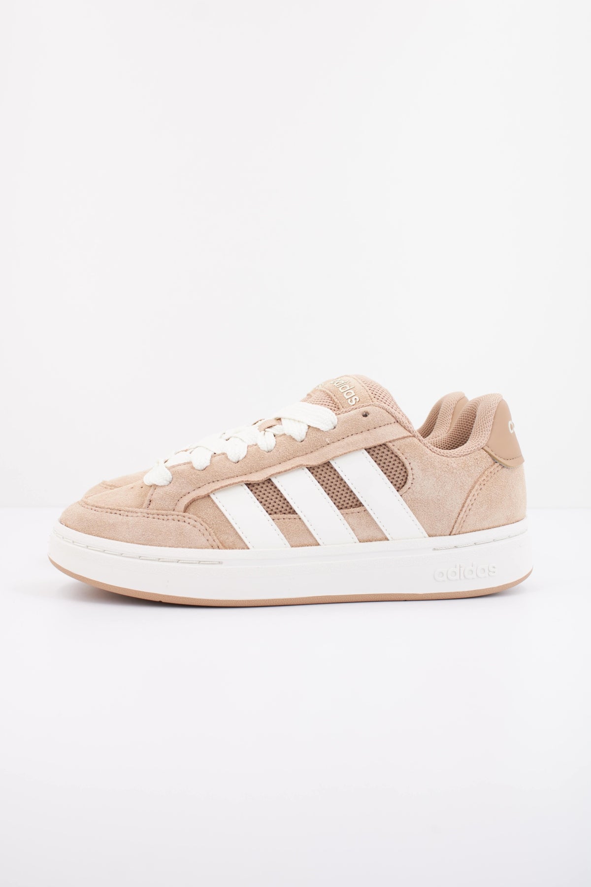 ADIDAS GC ALPHA SK8 en color MARRON (1)