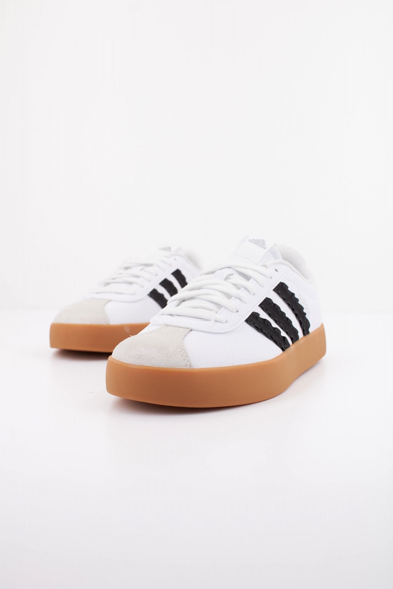 ADIDAS VL COURT 3.0 en color BLANCO (2)