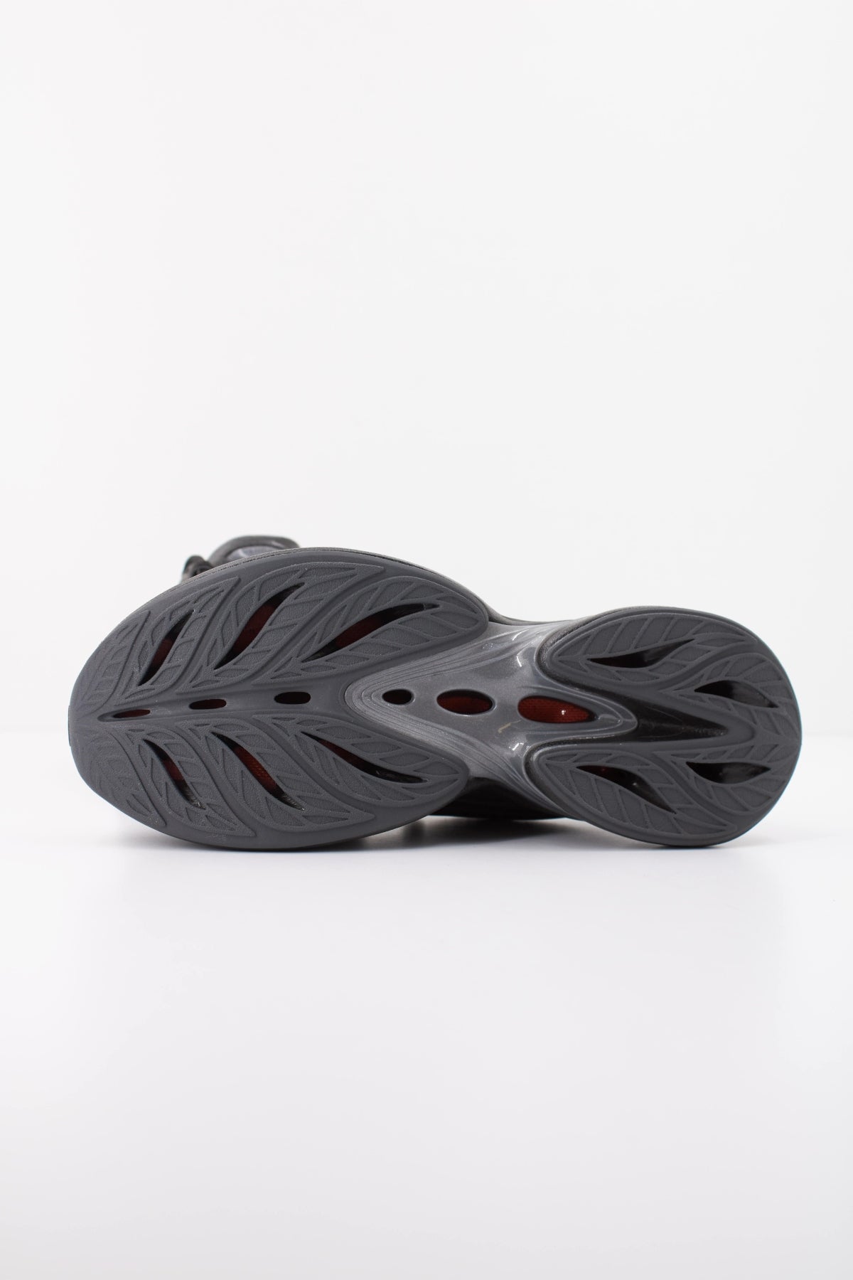 ADIDAS HQ4972 CLIMACOOL SPW en color NEGRO (5)