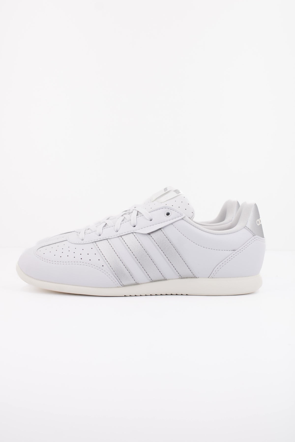 ADIDAS BARREDA LO en color BLANCO (1)