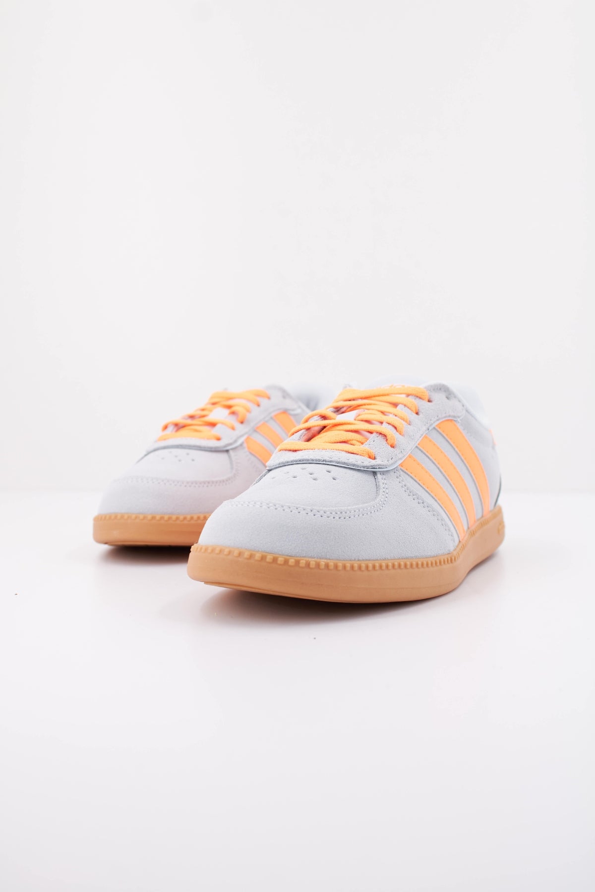 ADIDAS BREAKNET SLEEK en color AZUL (2)