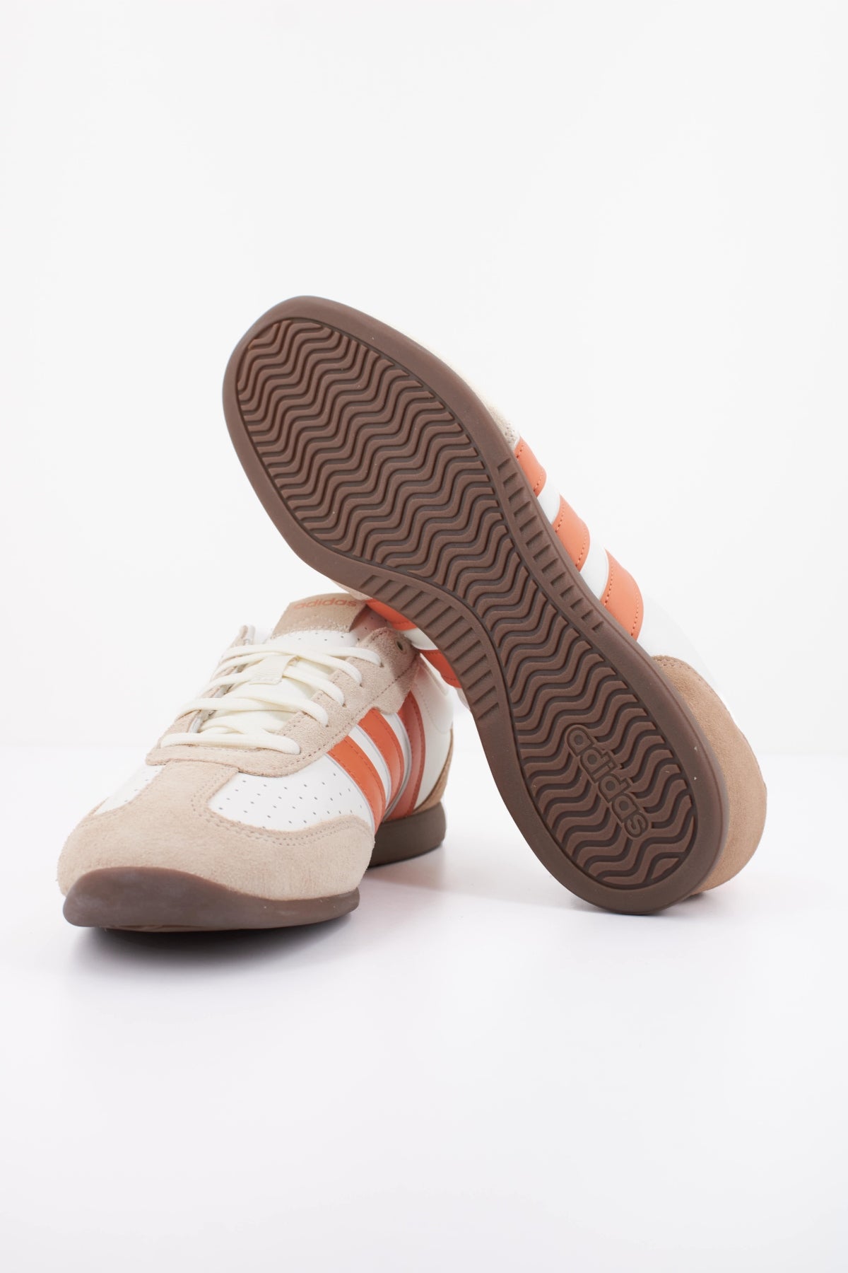 ADIDAS BARREDA LO en color BLANCO (5)
