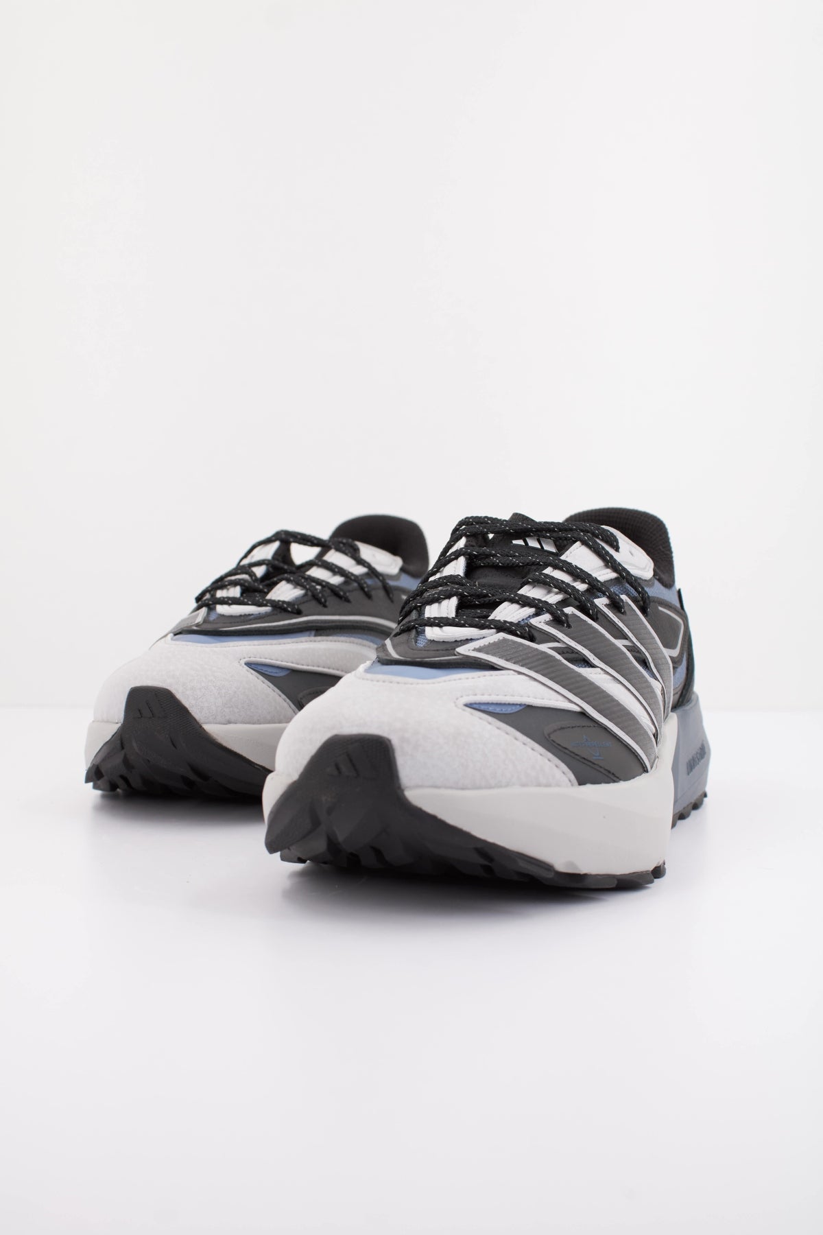 ADIDAS LIGHTBLAZE ATR en color GRIS (2)