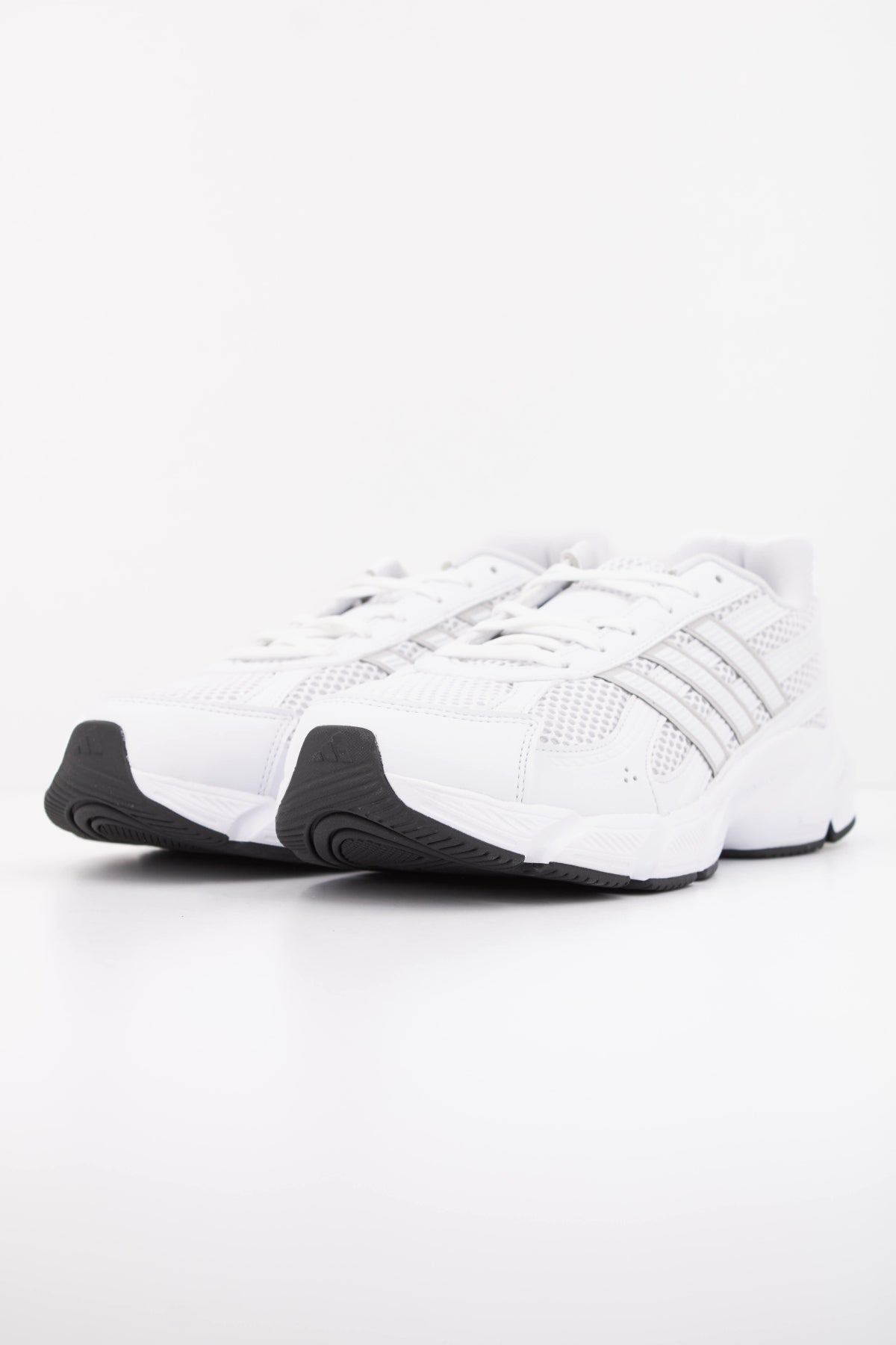 ADIDAS TECHNOCHAOS 2000 en color BLANCO (2)