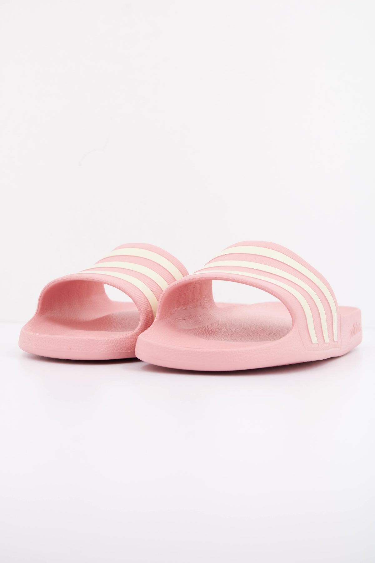ADIDAS ADILETTE AQUA en color ROSA (2)