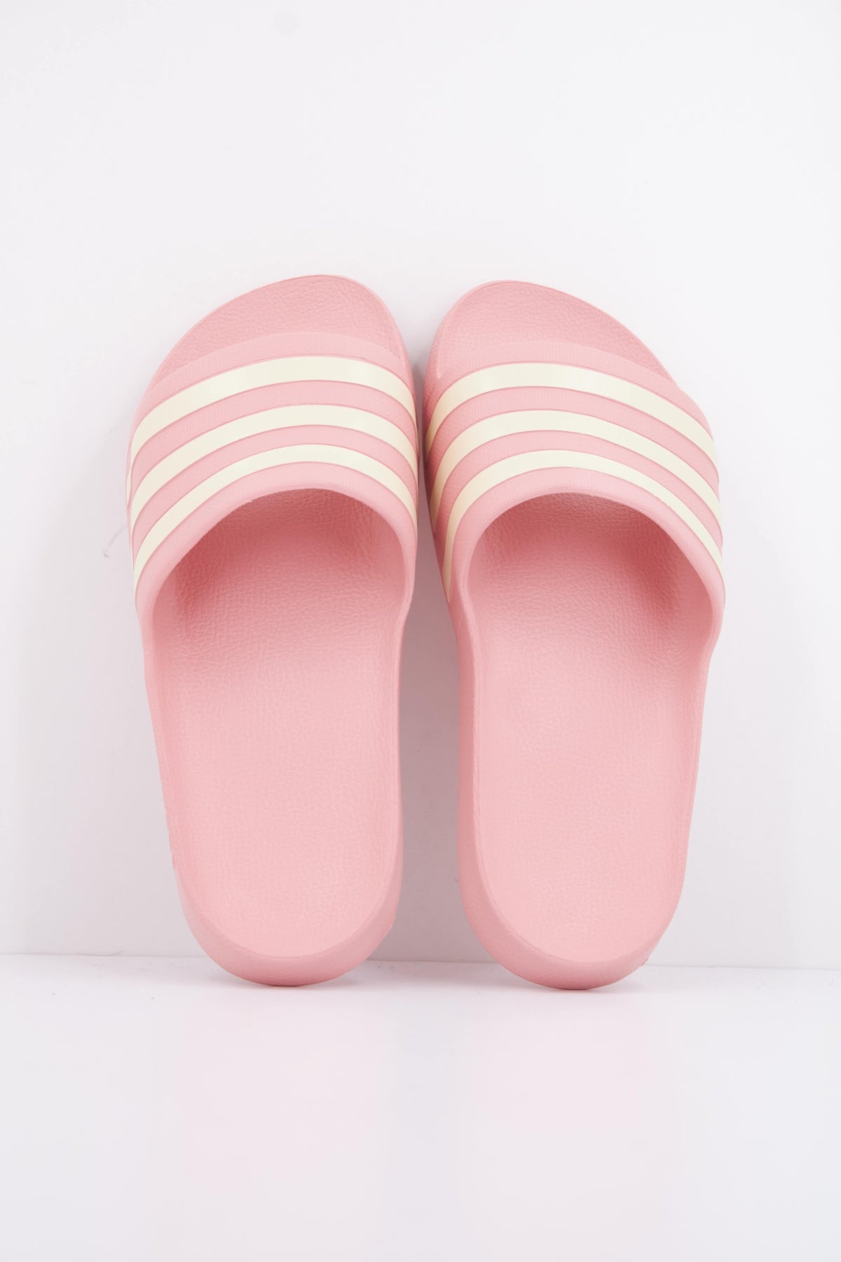 ADIDAS ADILETTE AQUA en color ROSA (3)