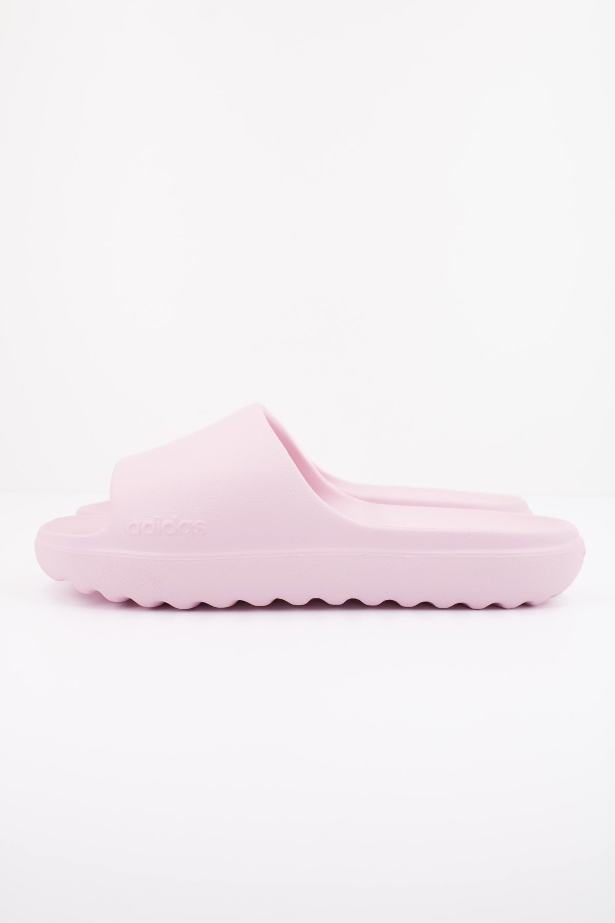 ADIDAS ADILETTE LUMIA en color ROSA (1)