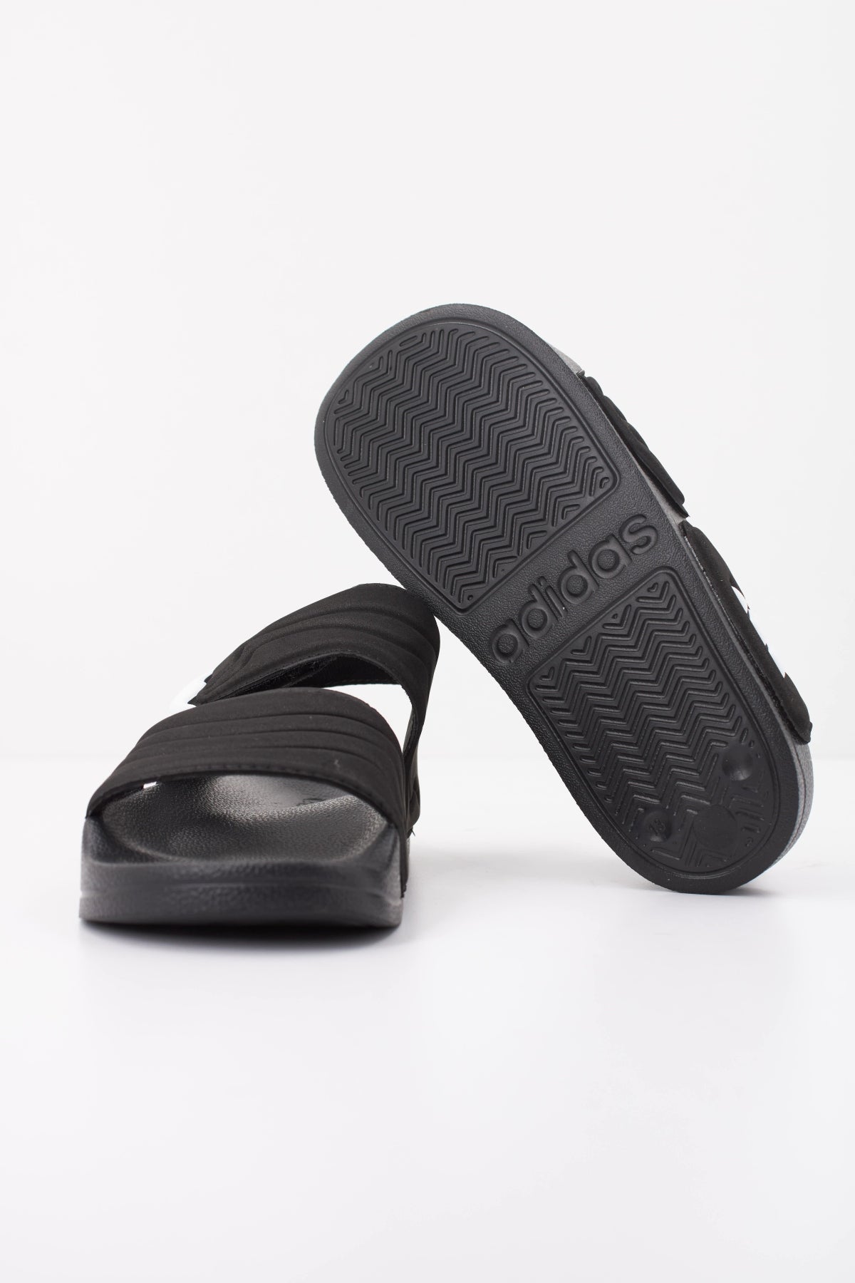 ADIDAS ADILETTE SANDAL 2 K en color NEGRO (5)
