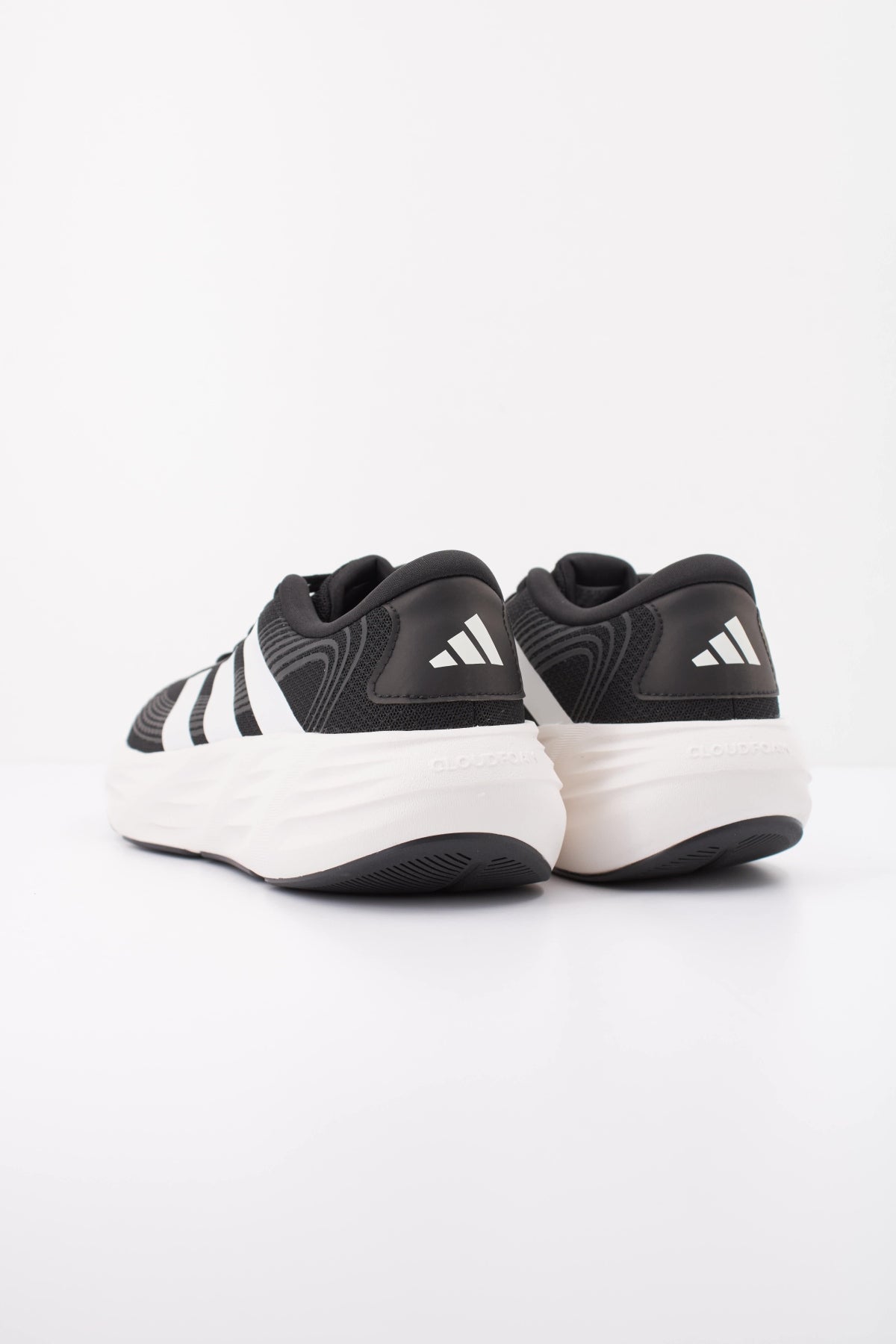 ADIDAS KH5610 GALAXY 8 W en color NEGRO (4)