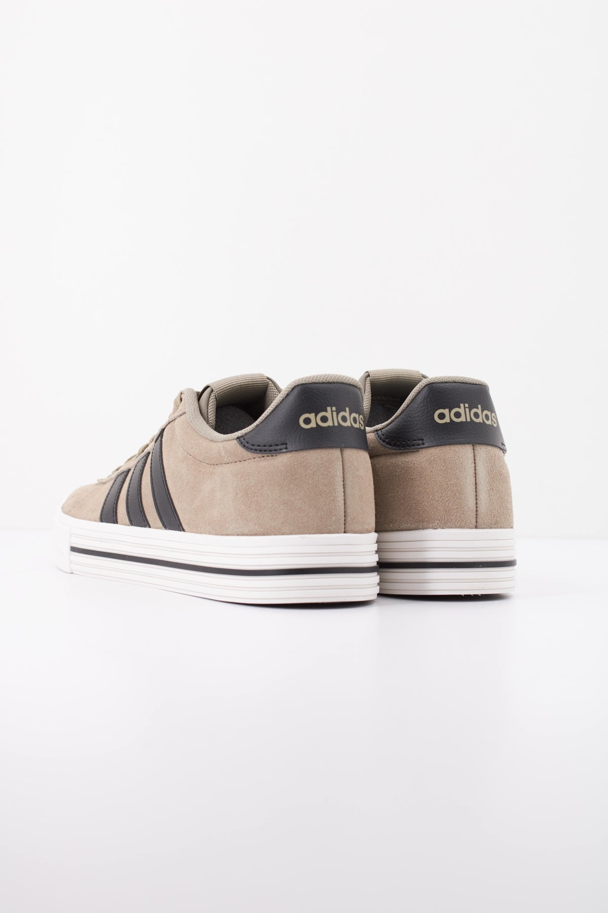 ADIDAS DAILY 4.0 IF4505 en color GRIS (4)