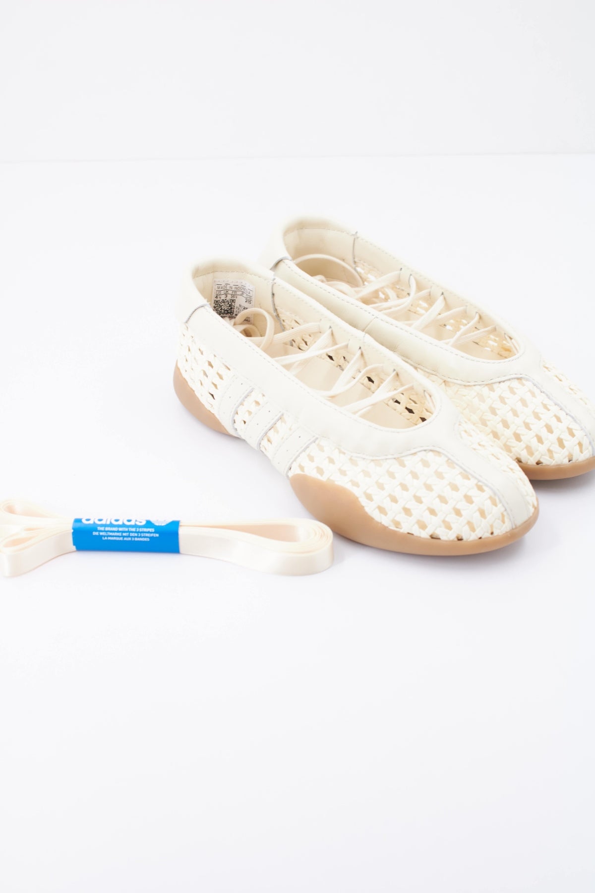 ADIDAS ORIGINALS TAEKWONDO MEI BALLE en color BLANCO (2)
