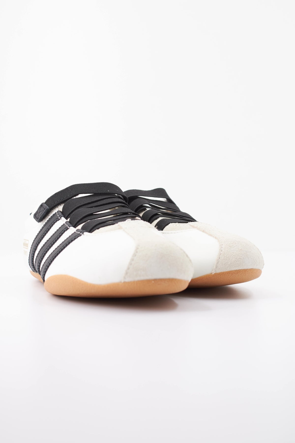 ADIDAS ORIGINALS KJ8378 TOKYO MJ W en color BLANCO (2)