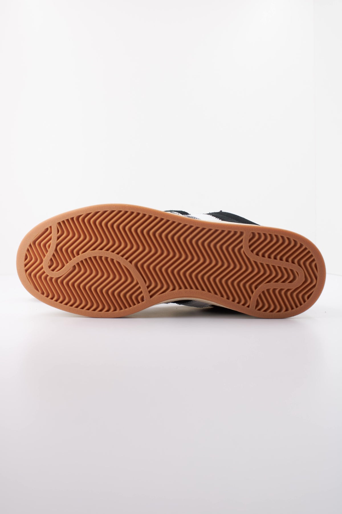 ADIDAS ORIGINALS CAMPUS 00s en color NEGRO (5)