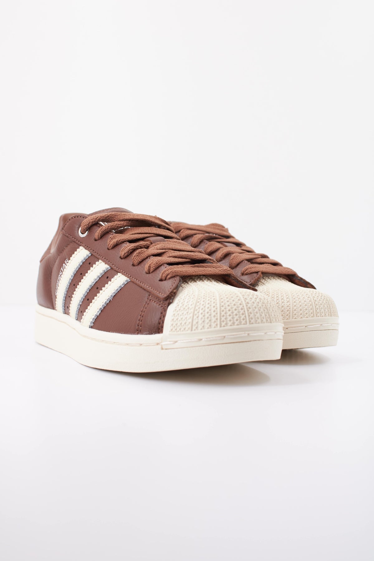 ADIDAS ORIGINALS KK4724 SUPERSTAR II en color MARRON (2)