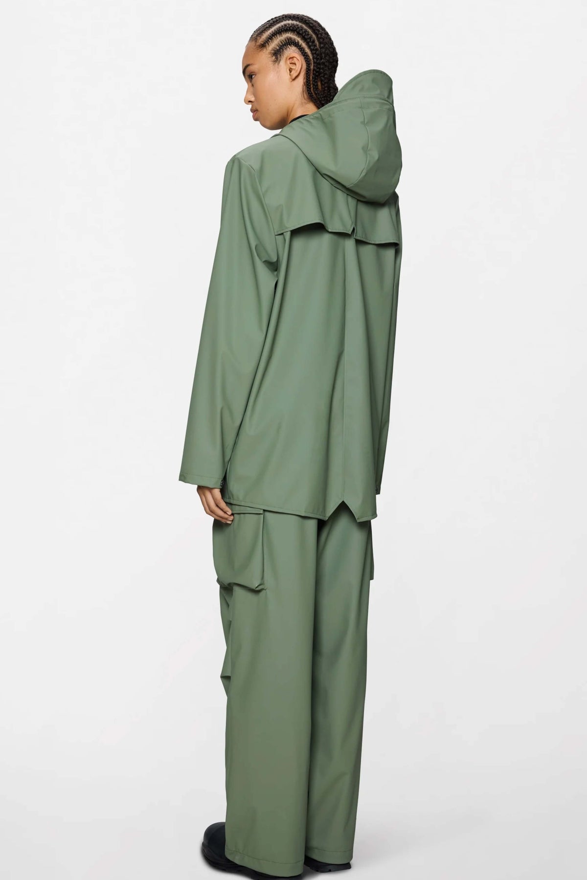 RAINS JACKET W3 en color VERDE (2)