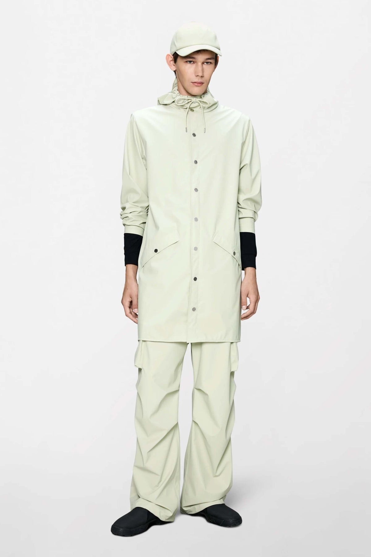 RAINS LONG JACKET W3 en color VERDE (1)