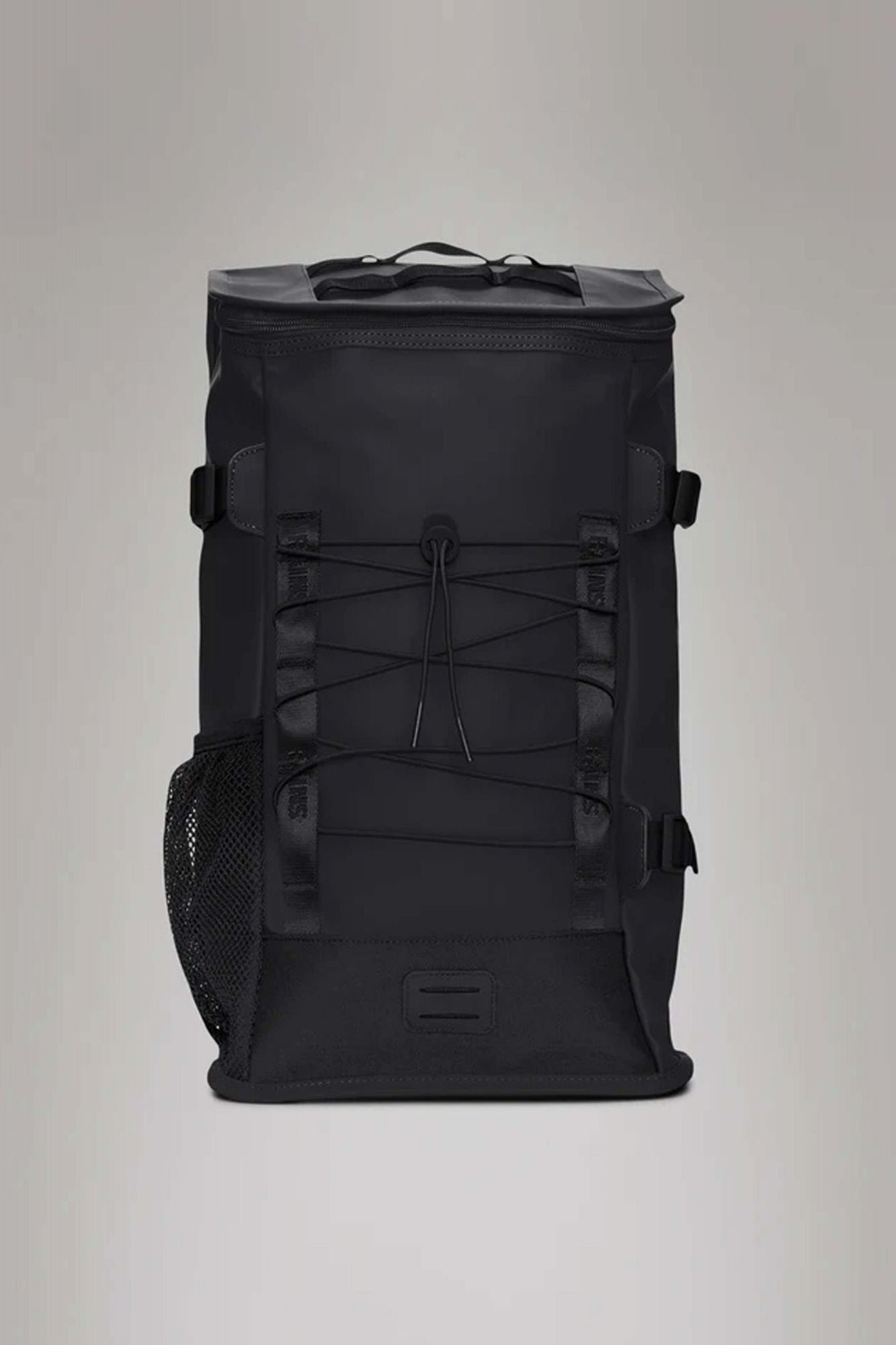 RAINS TRAIL MOUNTAINEER BAG W3 en color NEGRO (1)