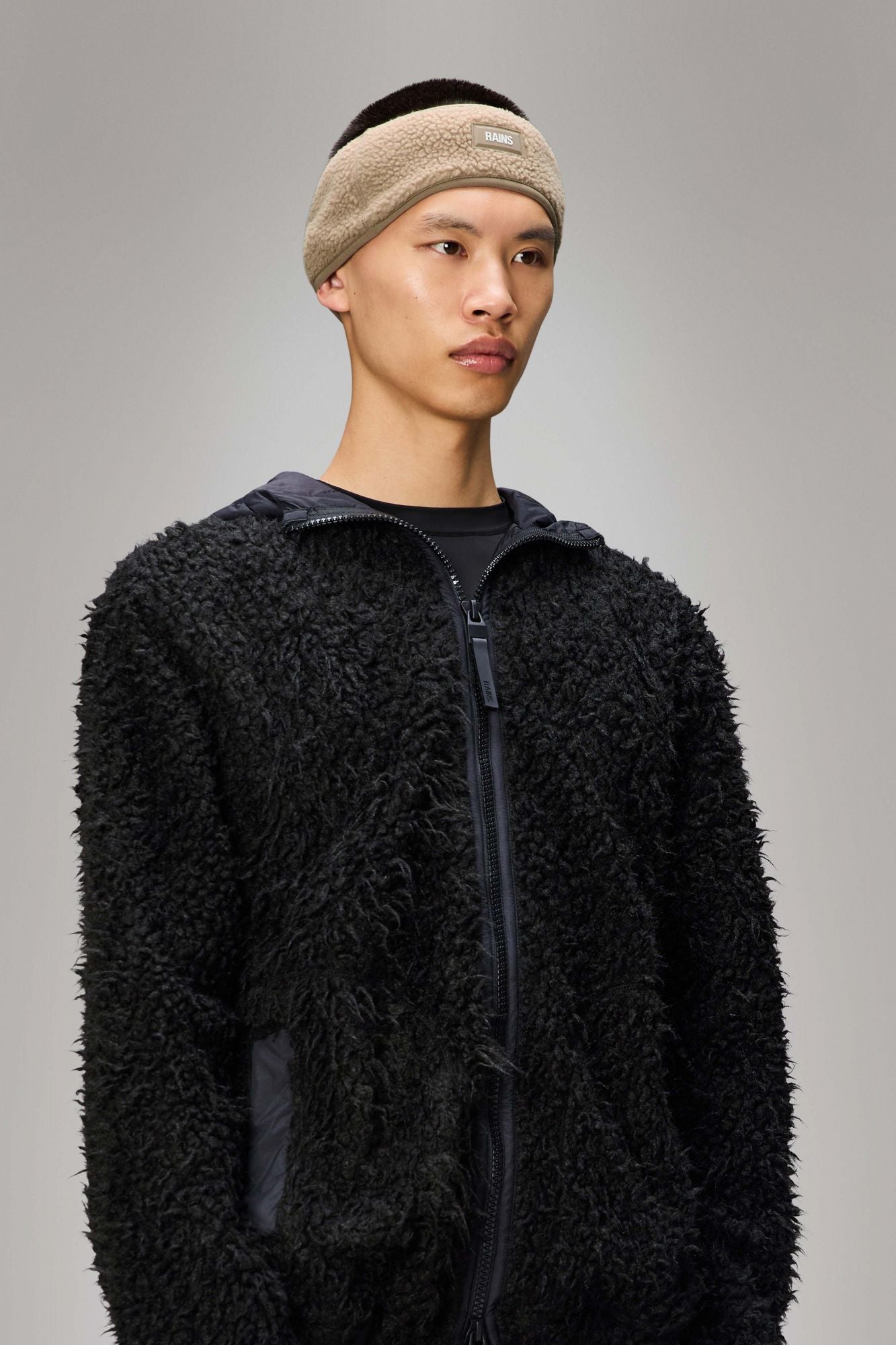 RAINS FLEECE TRAPPER HAT W2T3 en color BEIS (3)