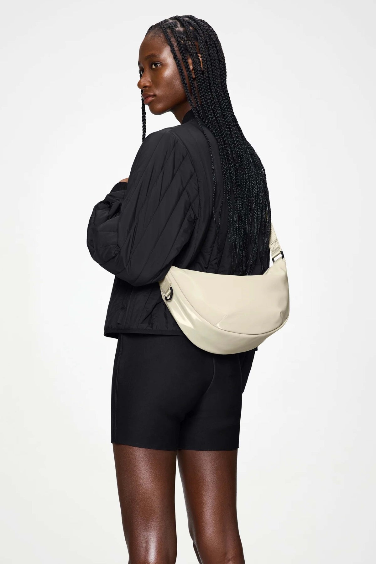 RAINS SHOULDER BAG W3 en color BEIS (4)