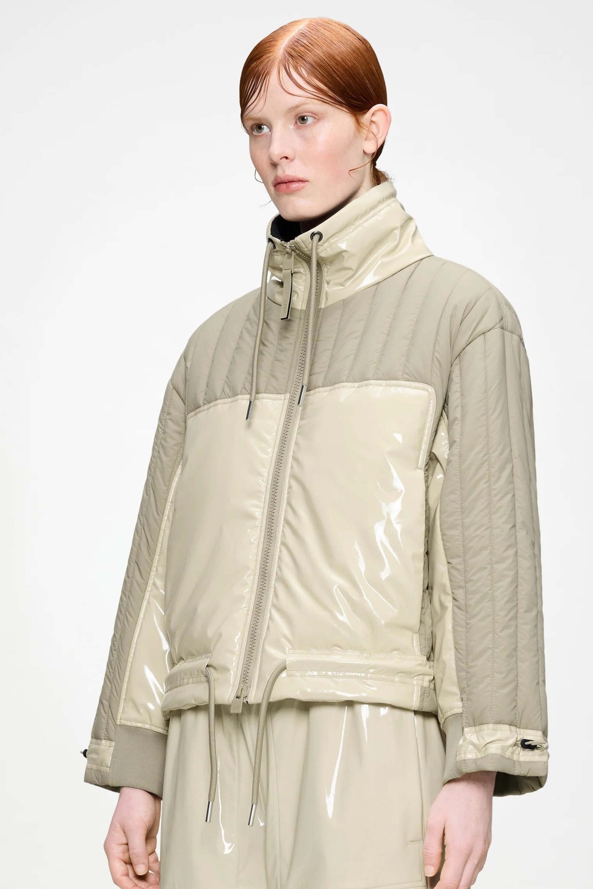 RAINS KOYA VISION en color BEIS (3)