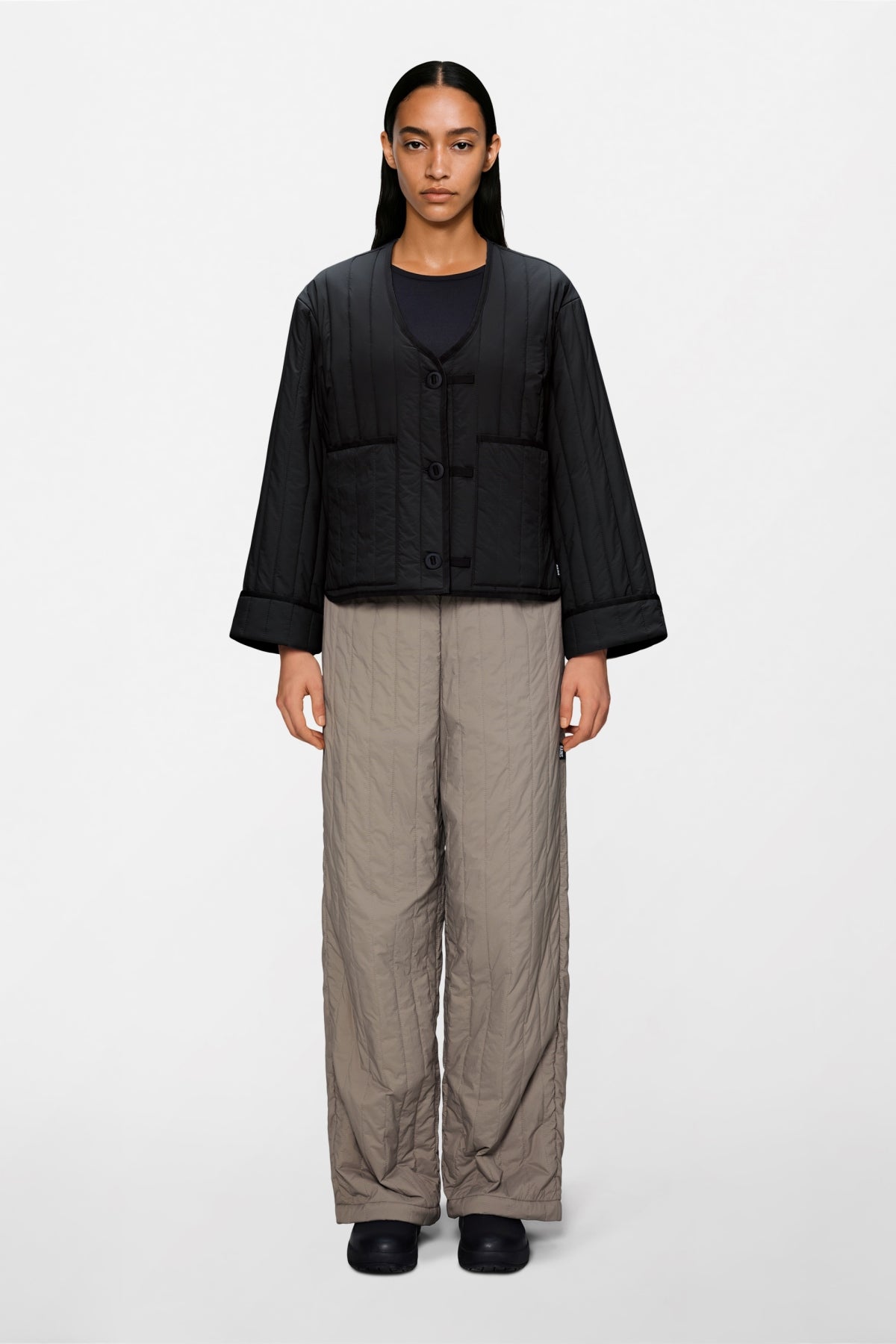 RAINS 21940R BANJA LINER JACKET T1 en color NEGRO (3)