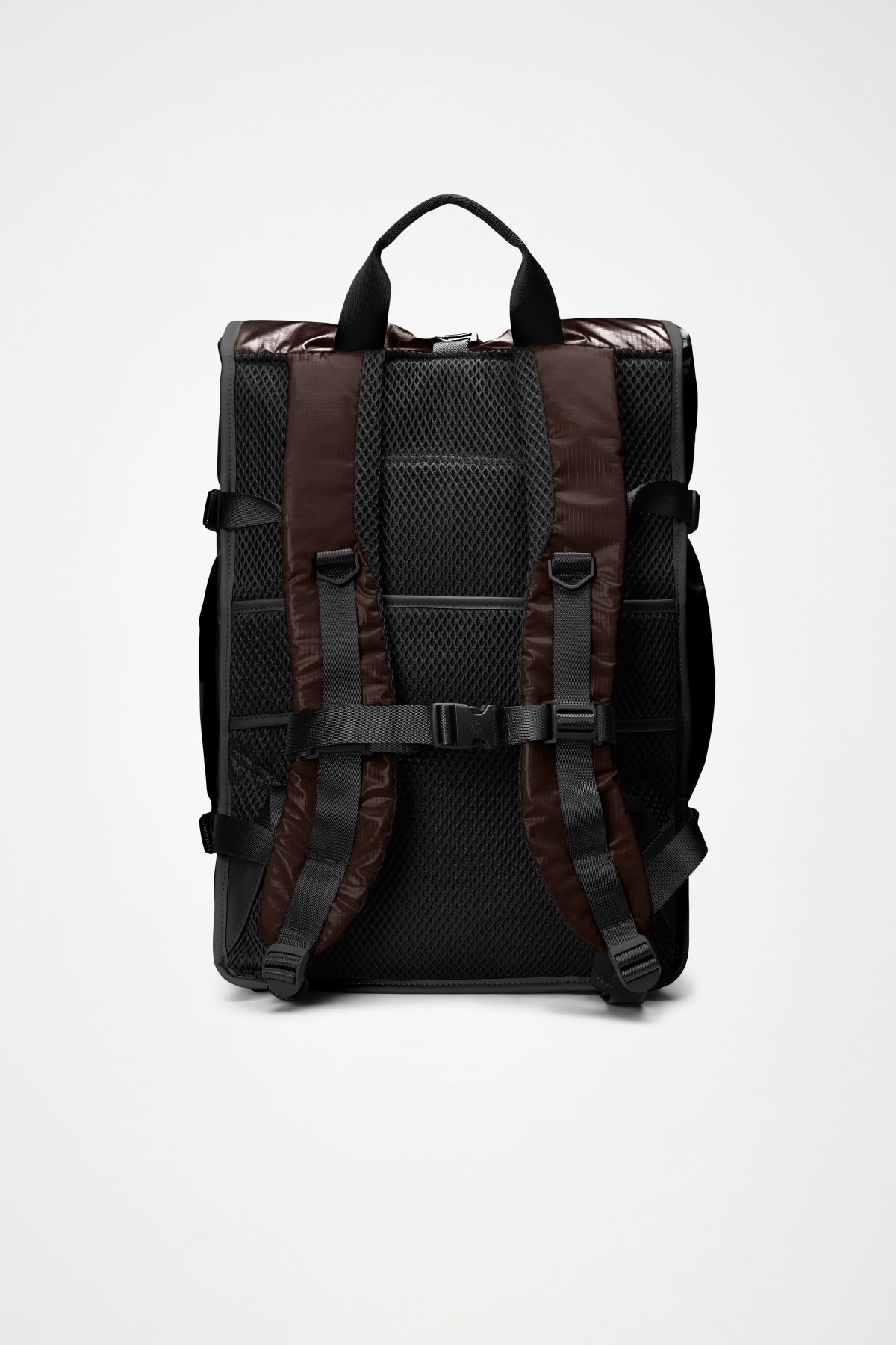 RAINS SIBU SHIELD BACKPACK W3 en color MARRON (2)