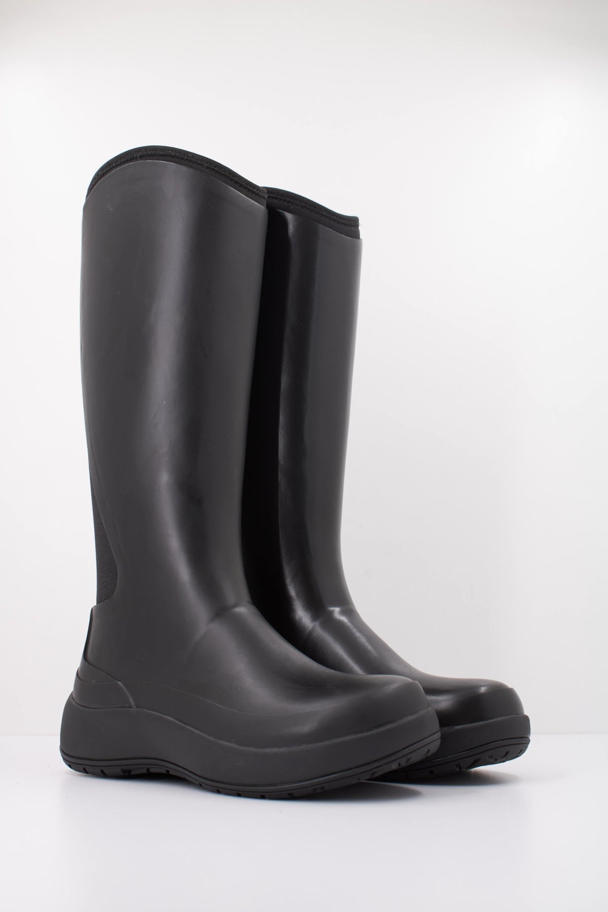 RAINS 70220R THE DRY BOOT HIGH W3 en color NEGRO (2)