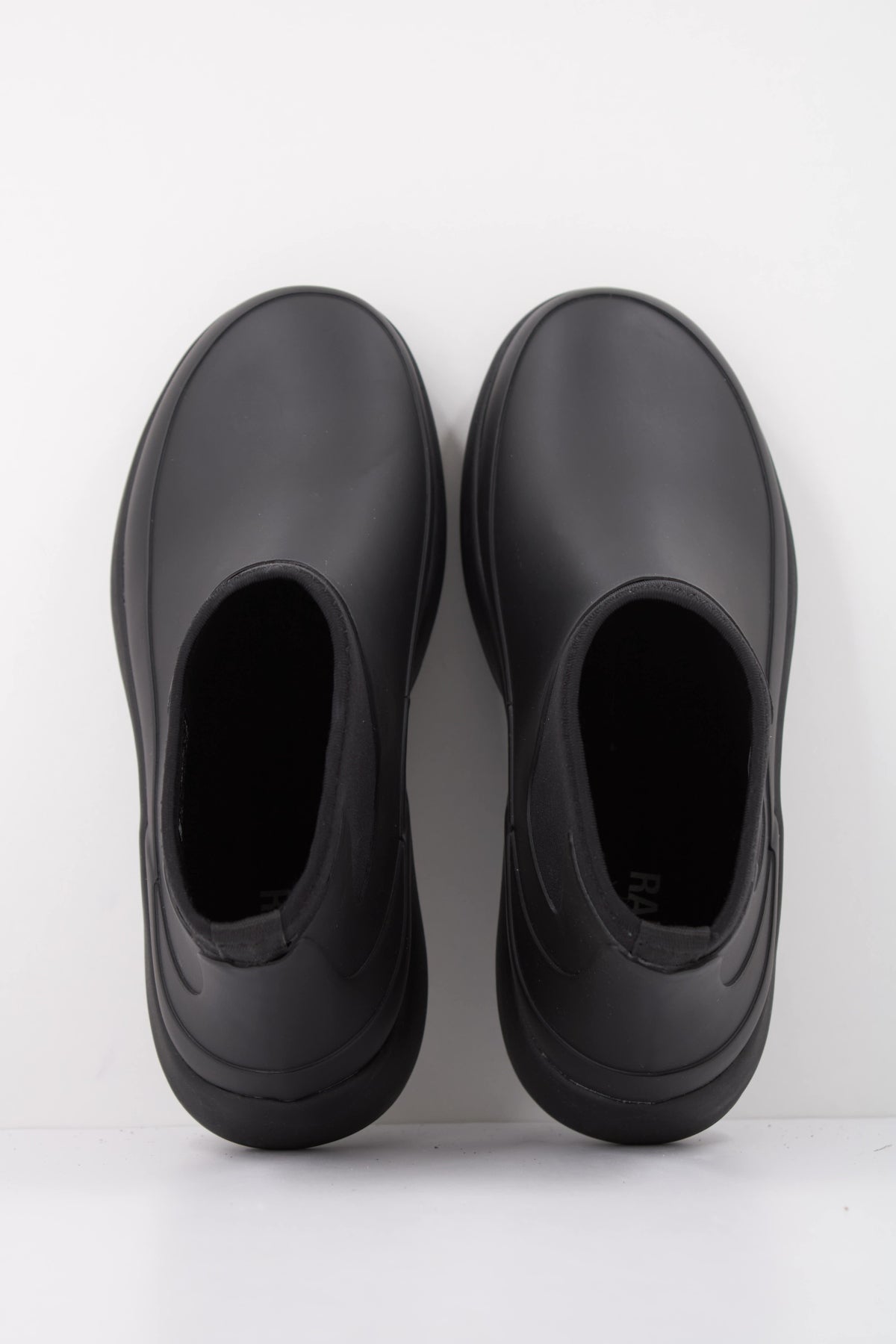 RAINS THE DRY BOOT W3 en color NEGRO (3)