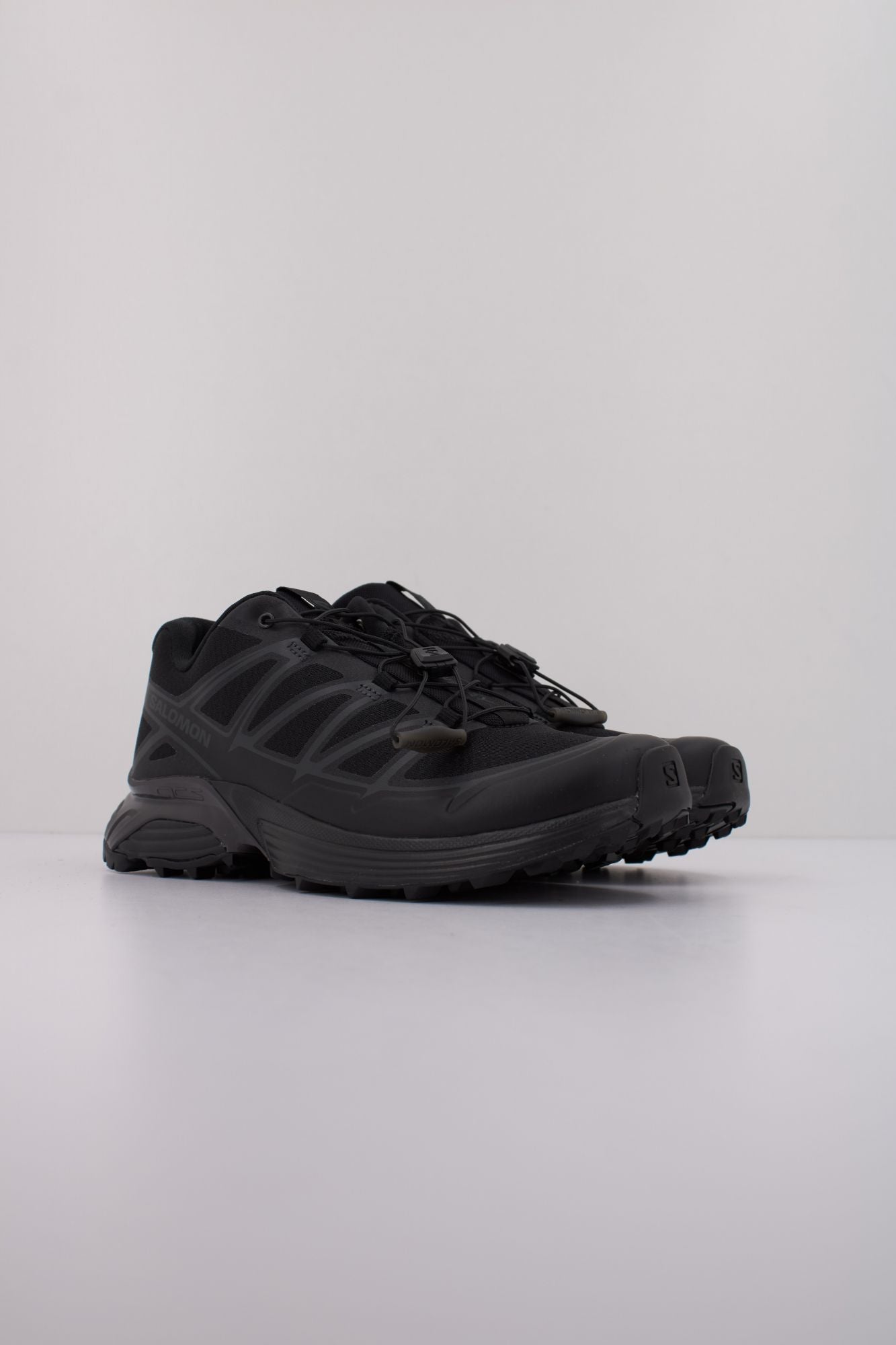 SALOMON XT PATHWAY 2 en color NEGRO (2)