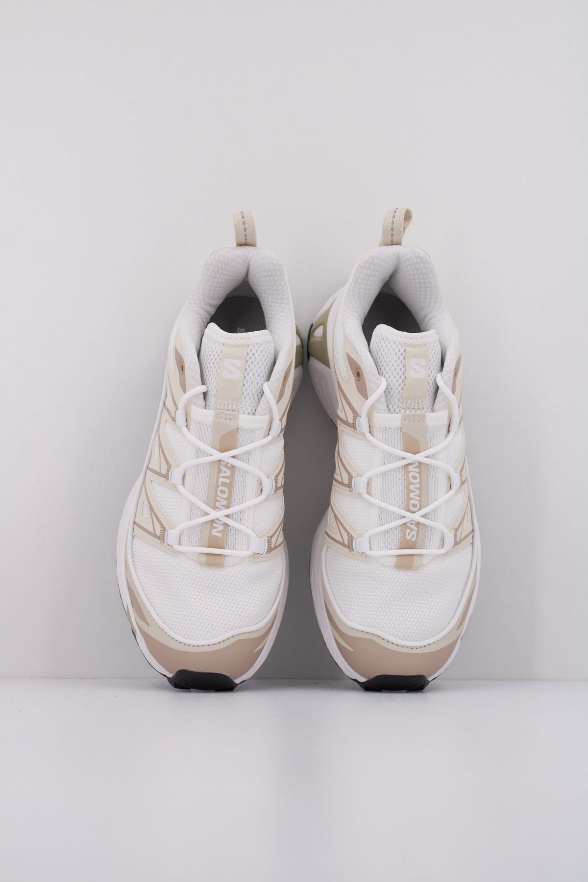 SALOMON BAJO XT 6 EXPANSE en color BLANCO (3)