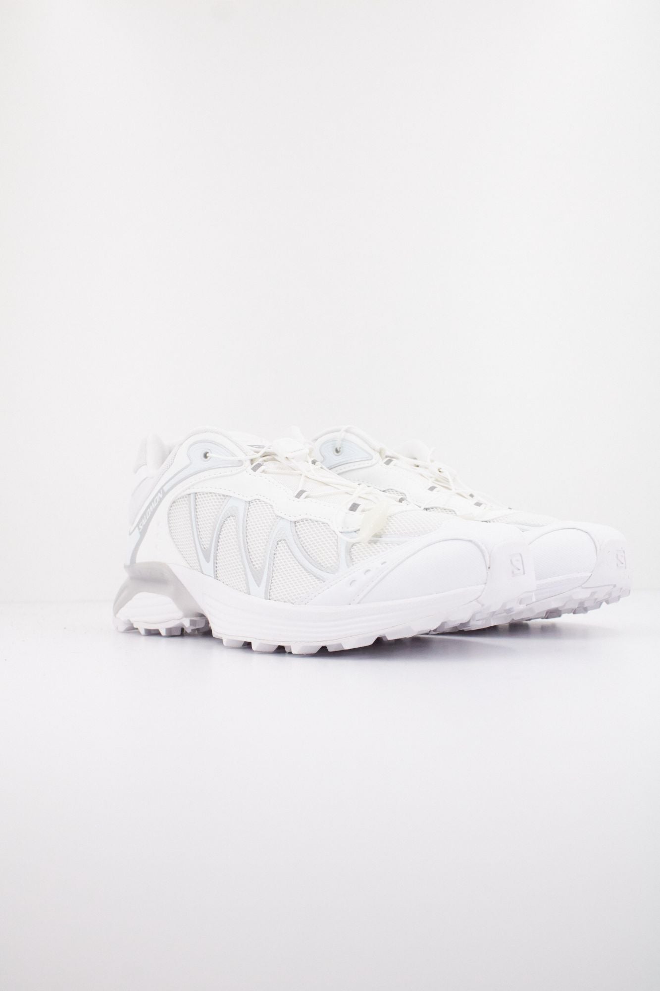 SALOMON XT WHISPER en color BLANCO (2)