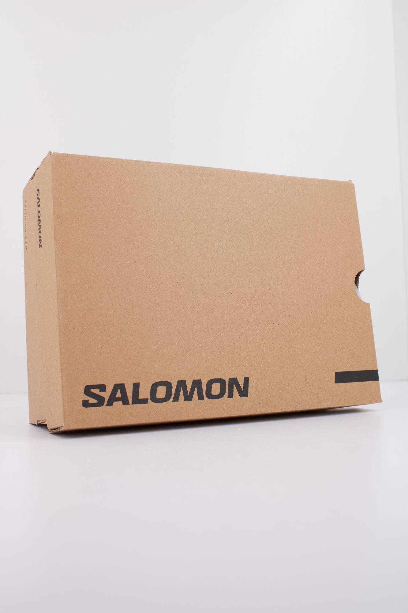 SALOMON BAJO XT 6 en color AMARILLO (6)