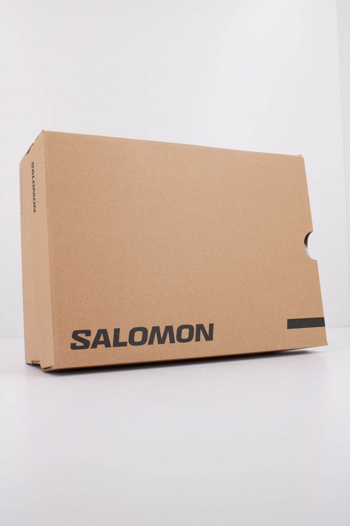 SALOMON BAJO XT 6 en color AMARILLO (6)