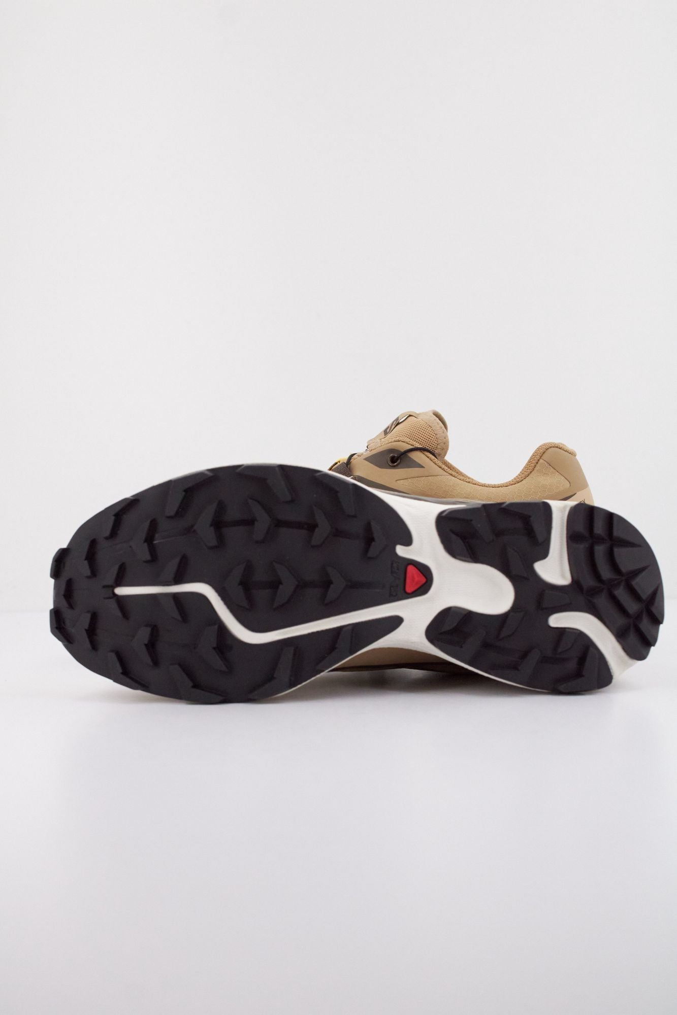 SALOMON BAJO XT 6 GTX en color MARRON (5)