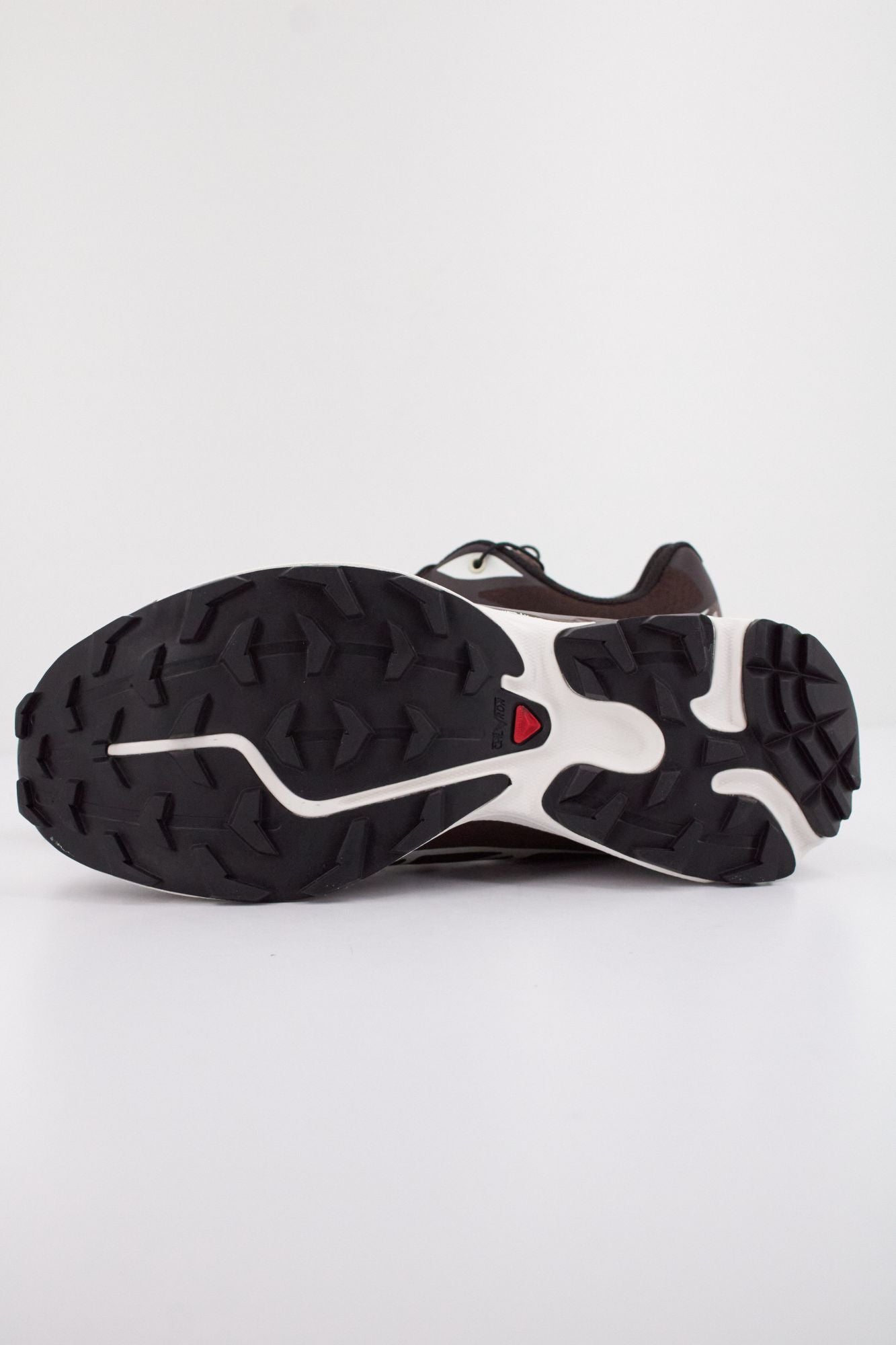 SALOMON XT 6 en color MARRON (5)