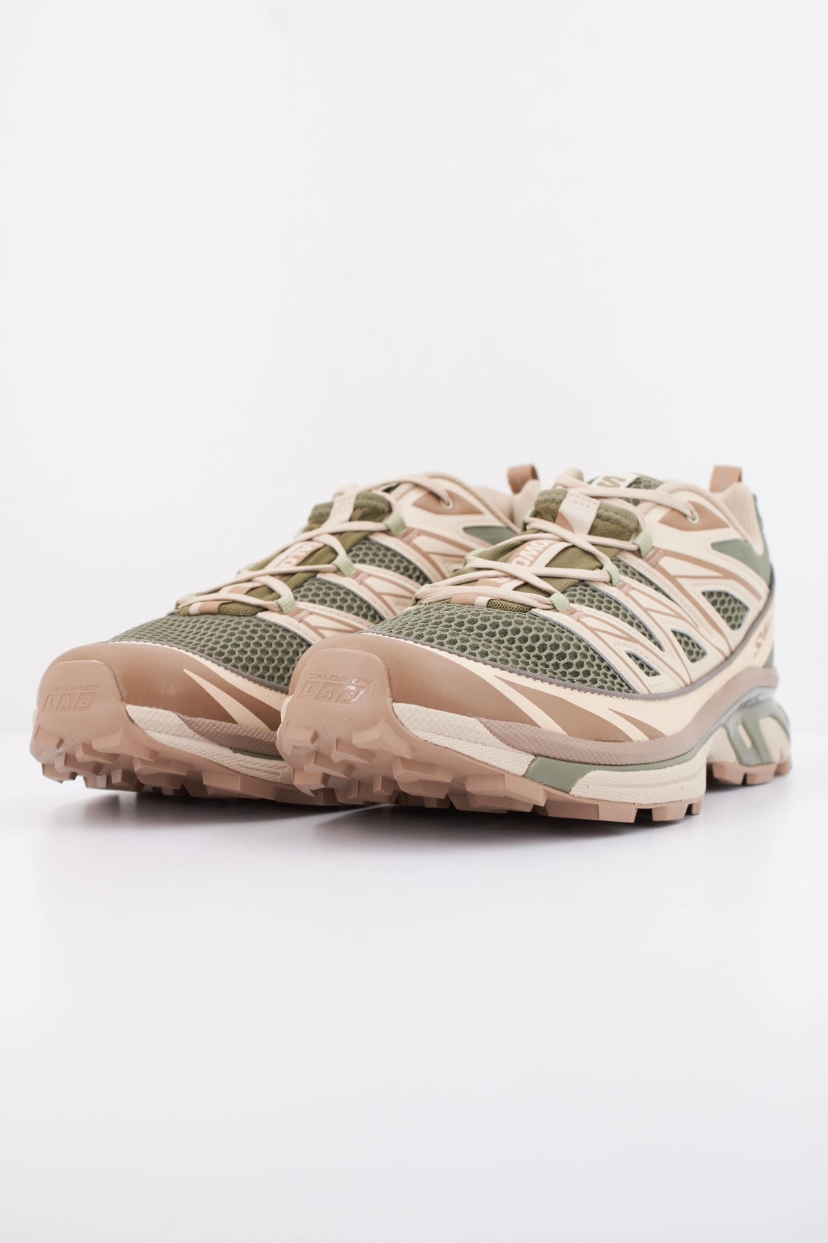 SALOMON XT 6 EXPANSE en color VERDE (2)