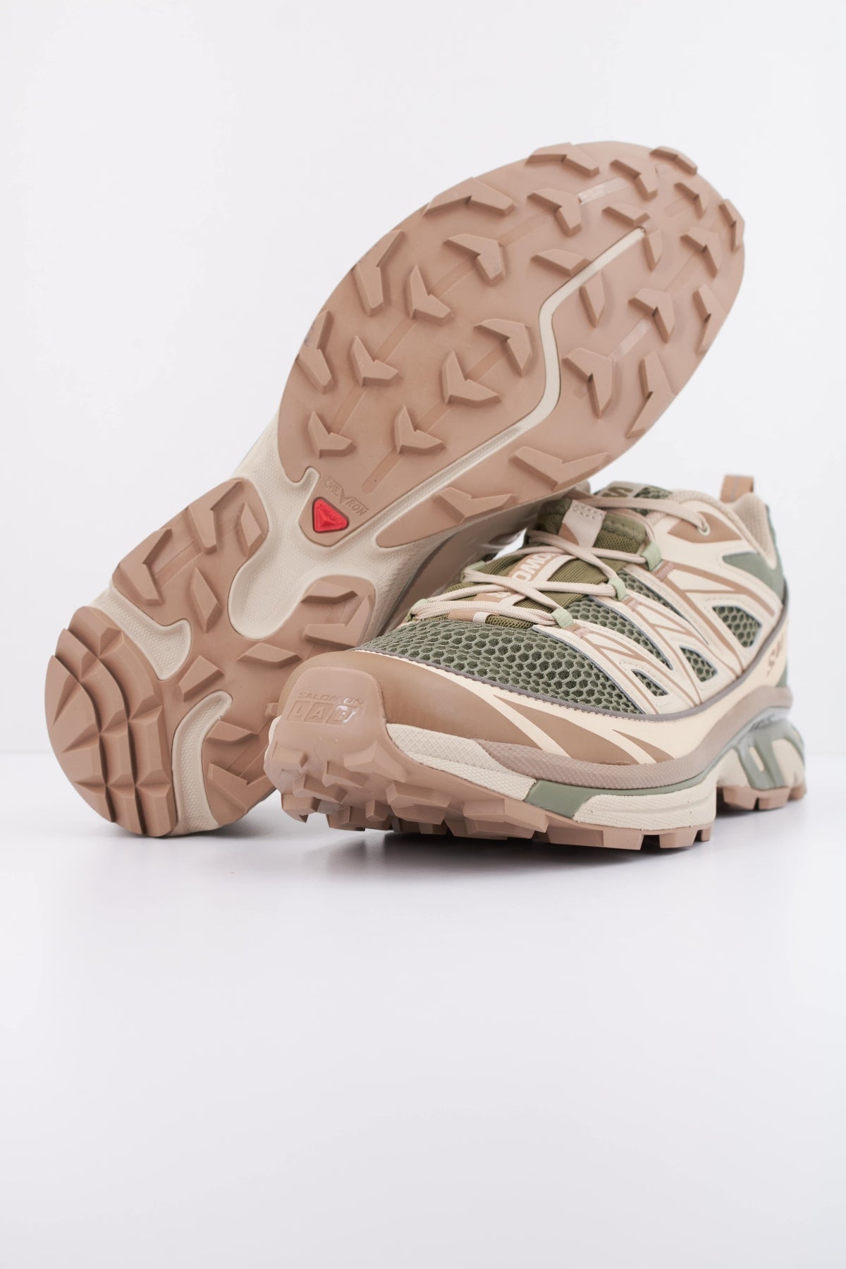 SALOMON XT 6 EXPANSE en color VERDE (5)