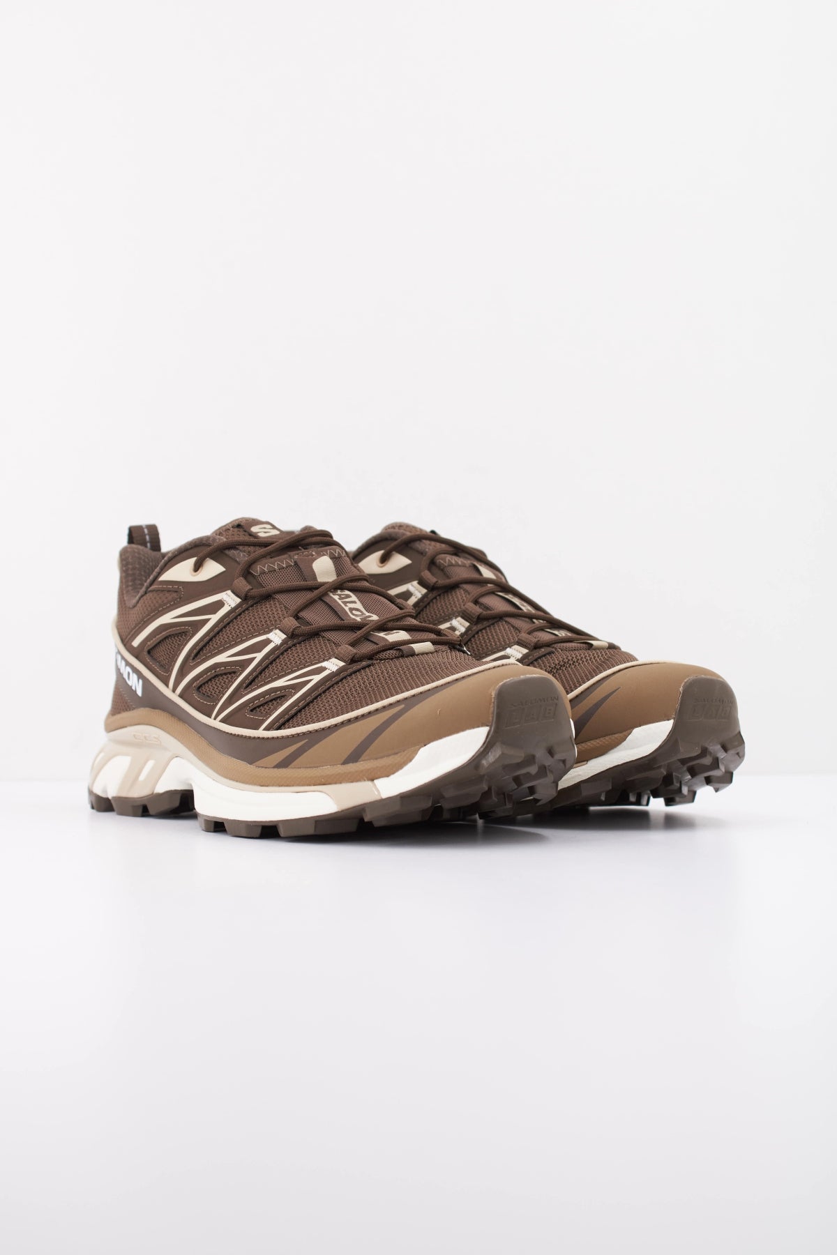 SALOMON XT 6 EXPANSE en color MARRON (2)