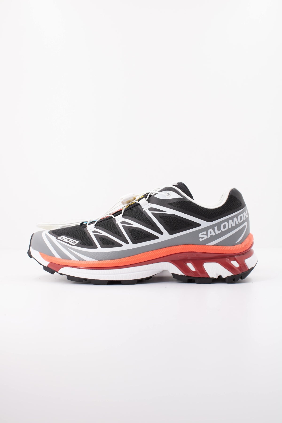 SALOMON XT 6 en color NEGRO (1)