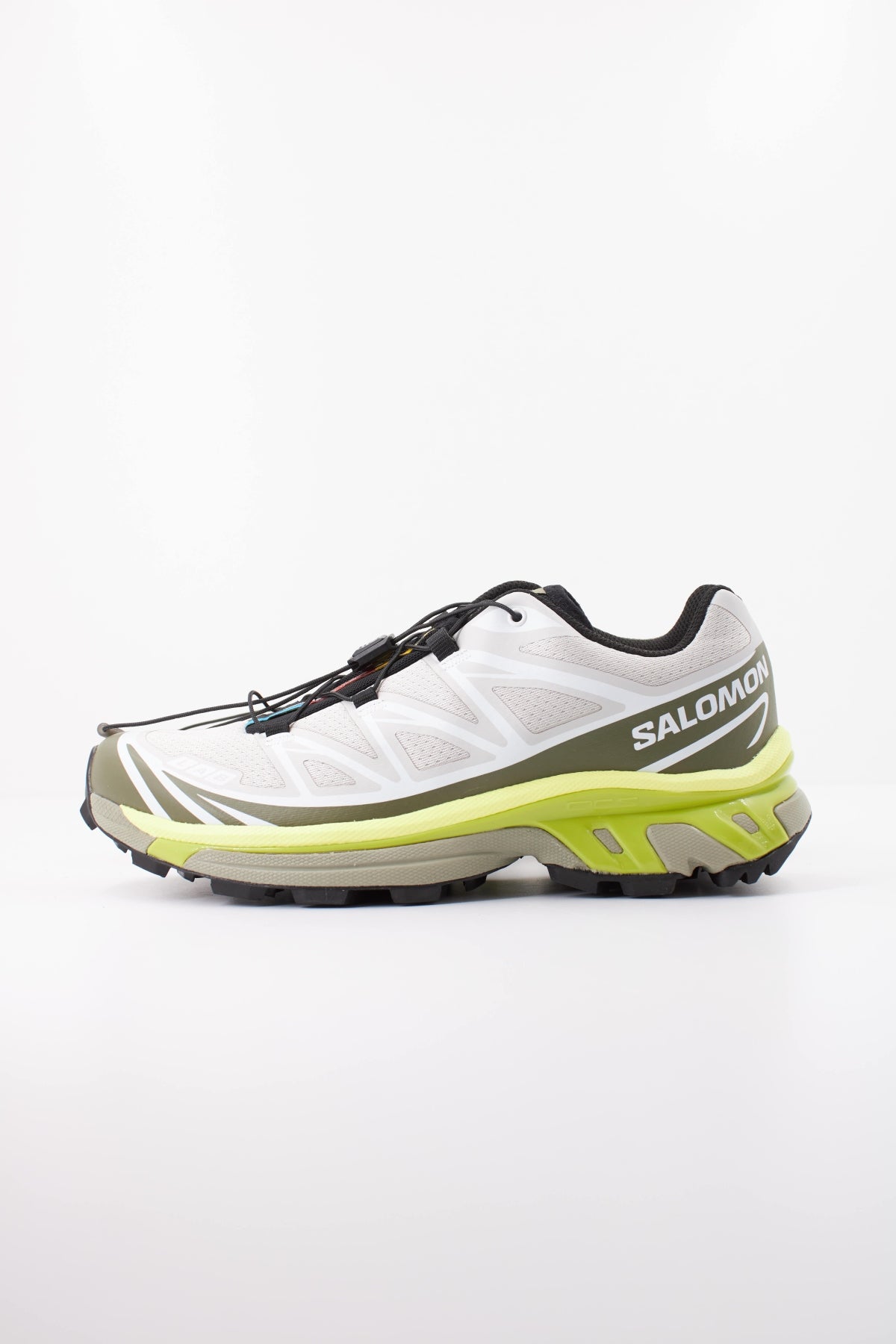 SALOMON XT-6 L49306500 en color VERDE (1)